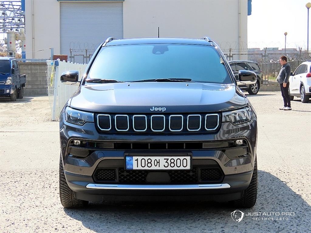 Автомобиль Jeep Compass