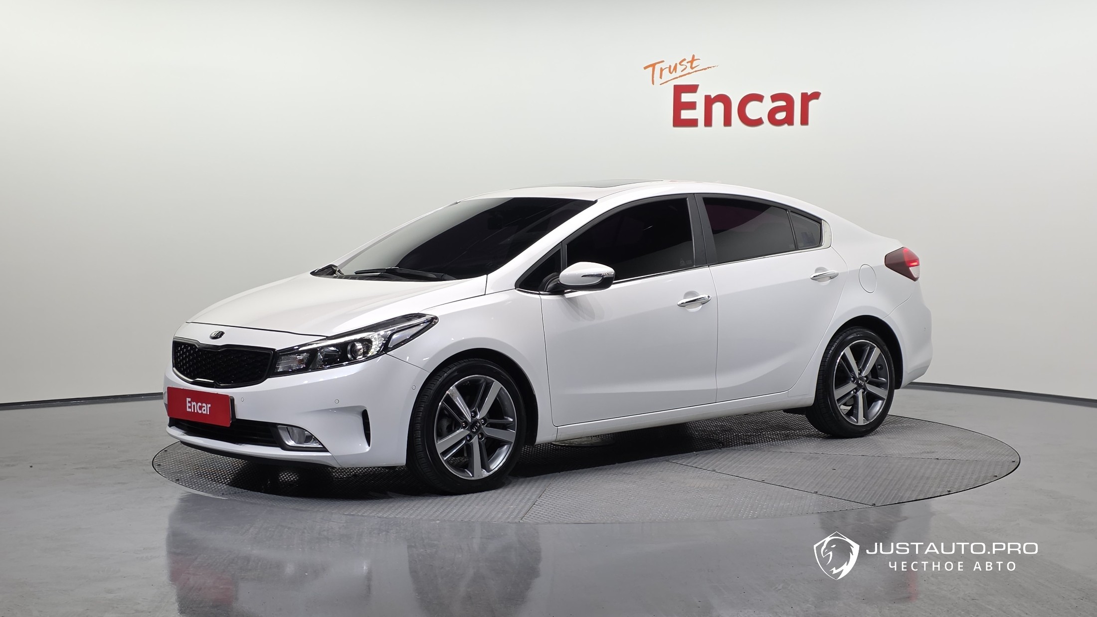 Автомобиль Kia K3