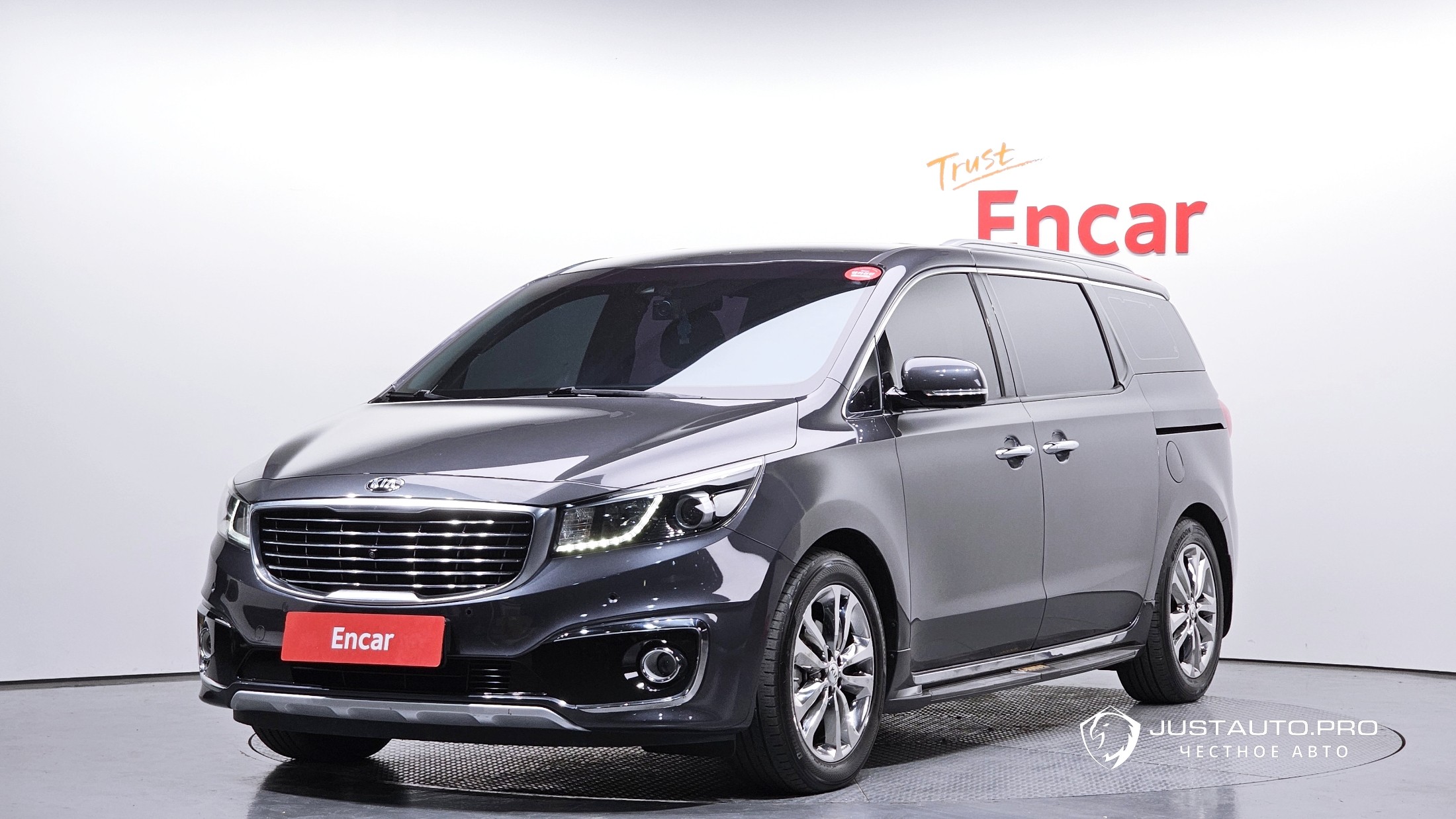 Автомобиль Kia Canival