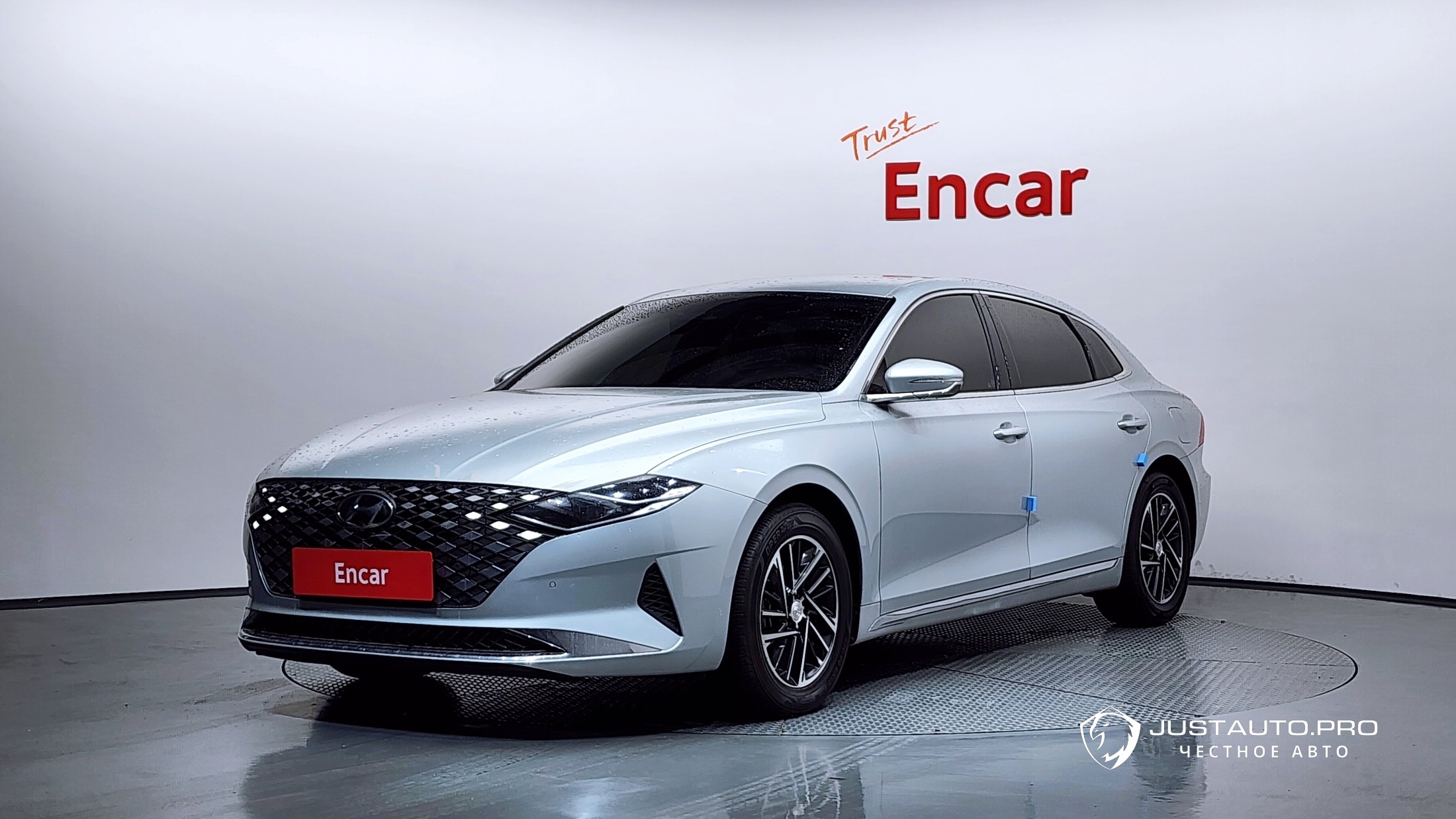 Автомобиль Hyundai Grandeur