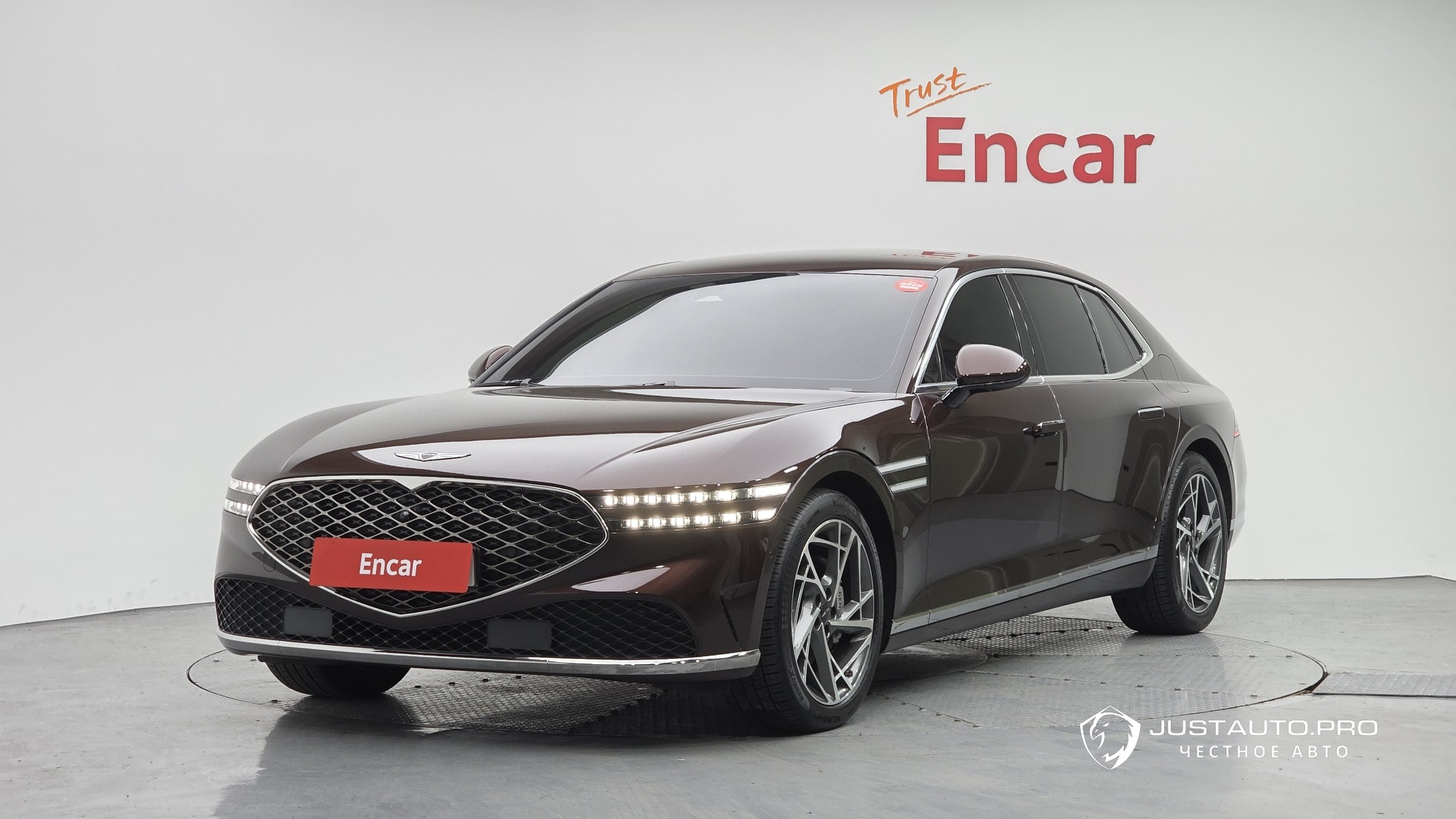 Автомобиль Genesis G90