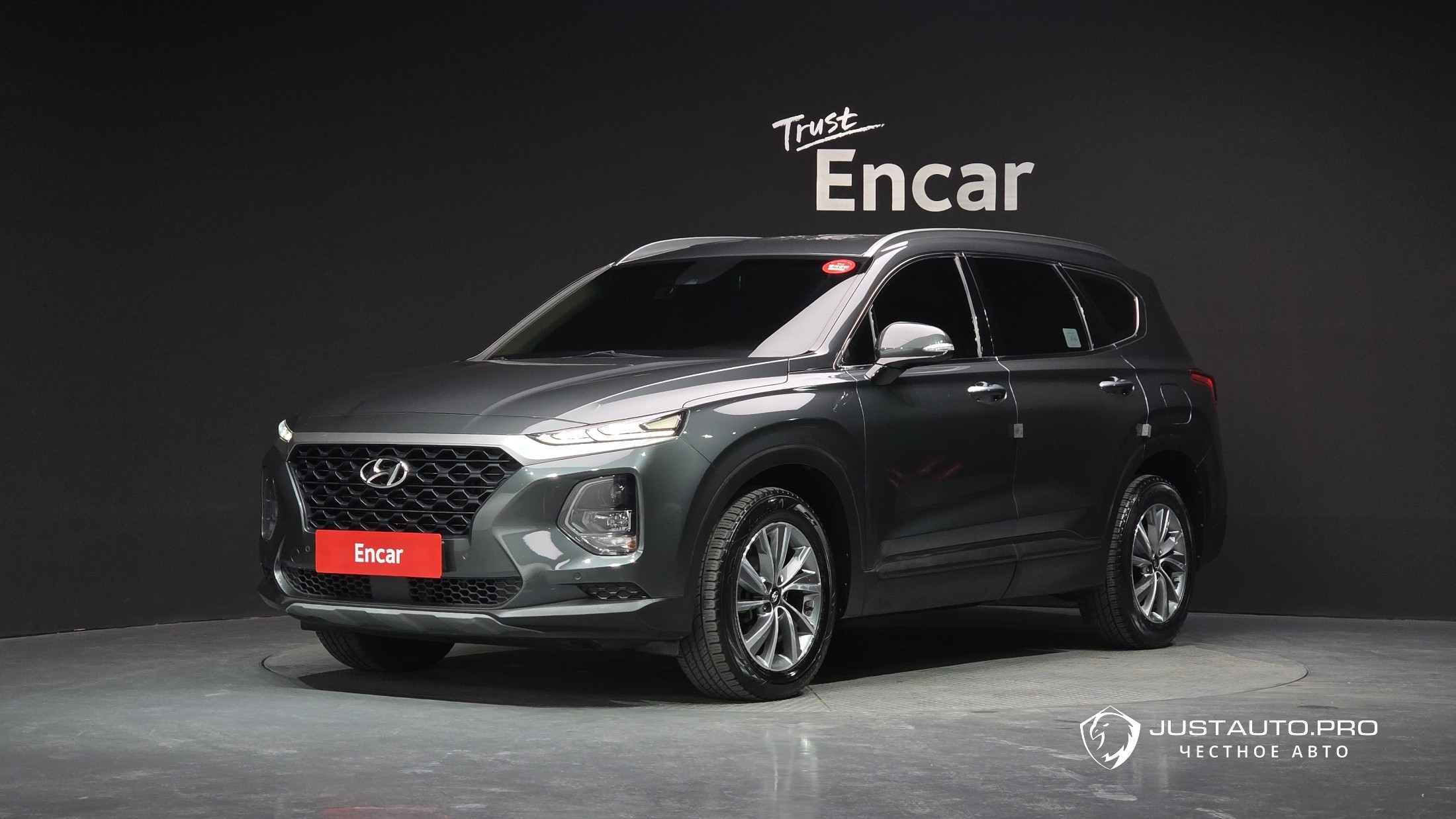 Автомобиль Hyundai Santafe