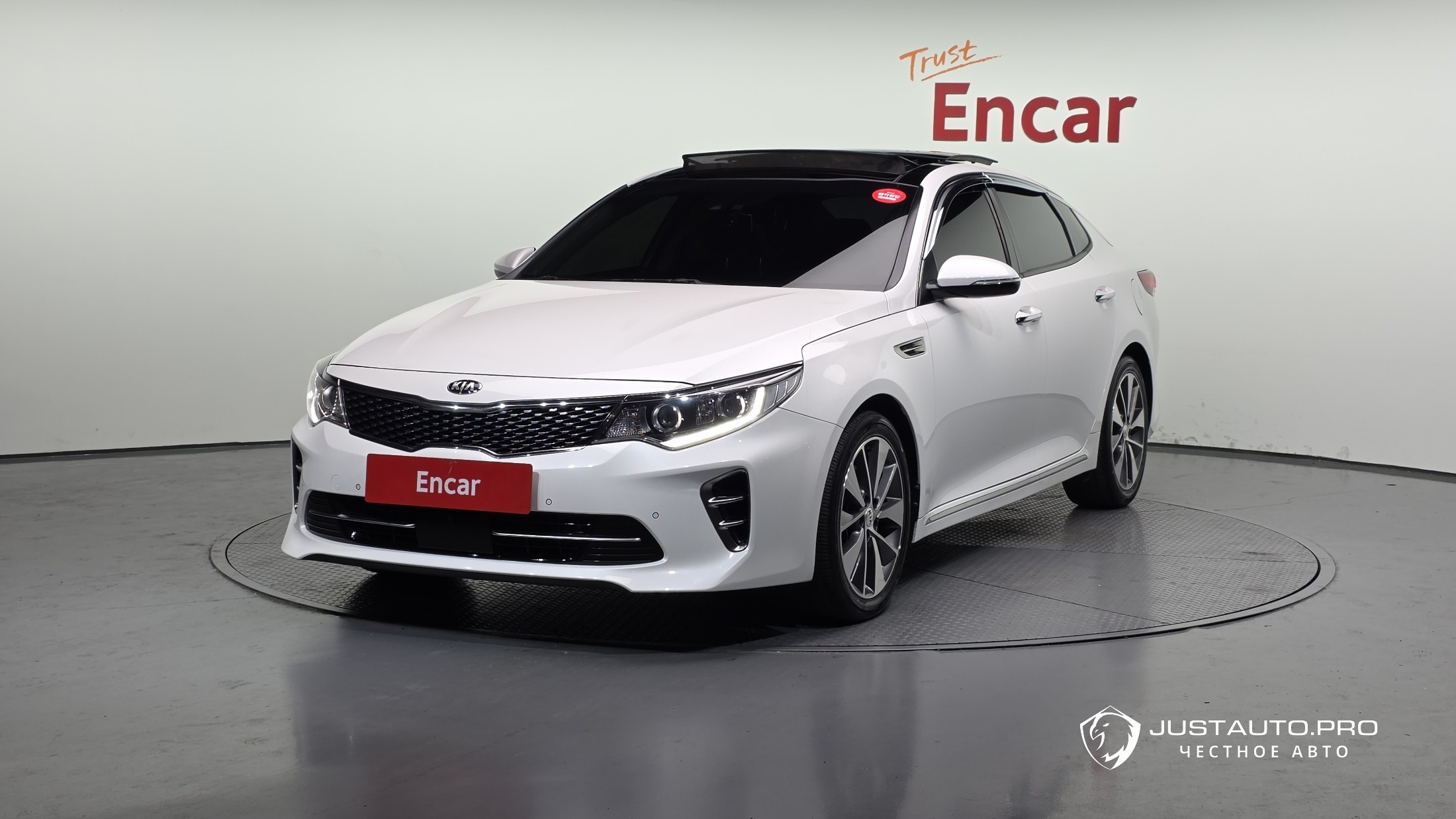 Автомобиль Kia K5