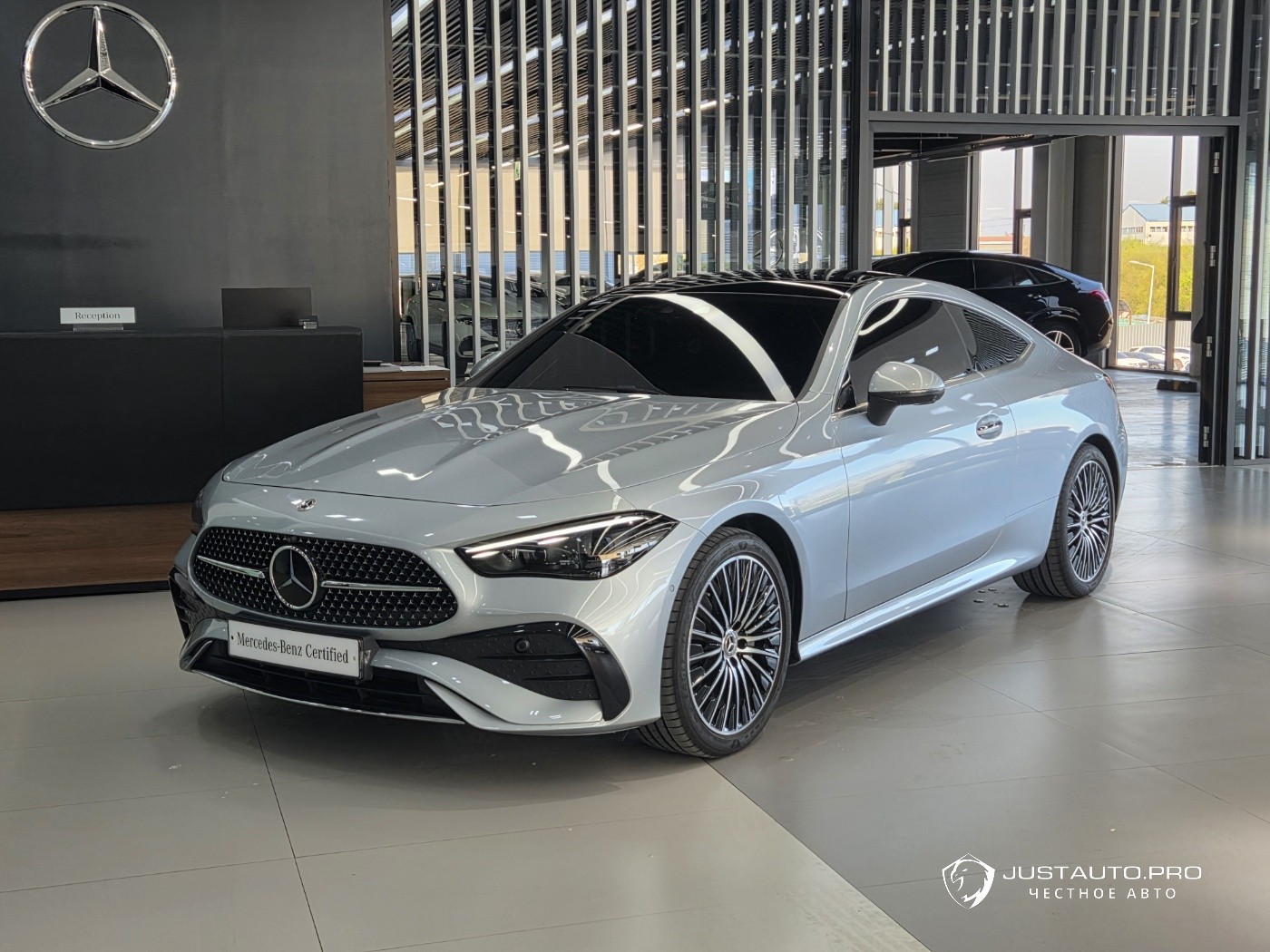 Автомобиль Mercedes-Benz CLE-Class