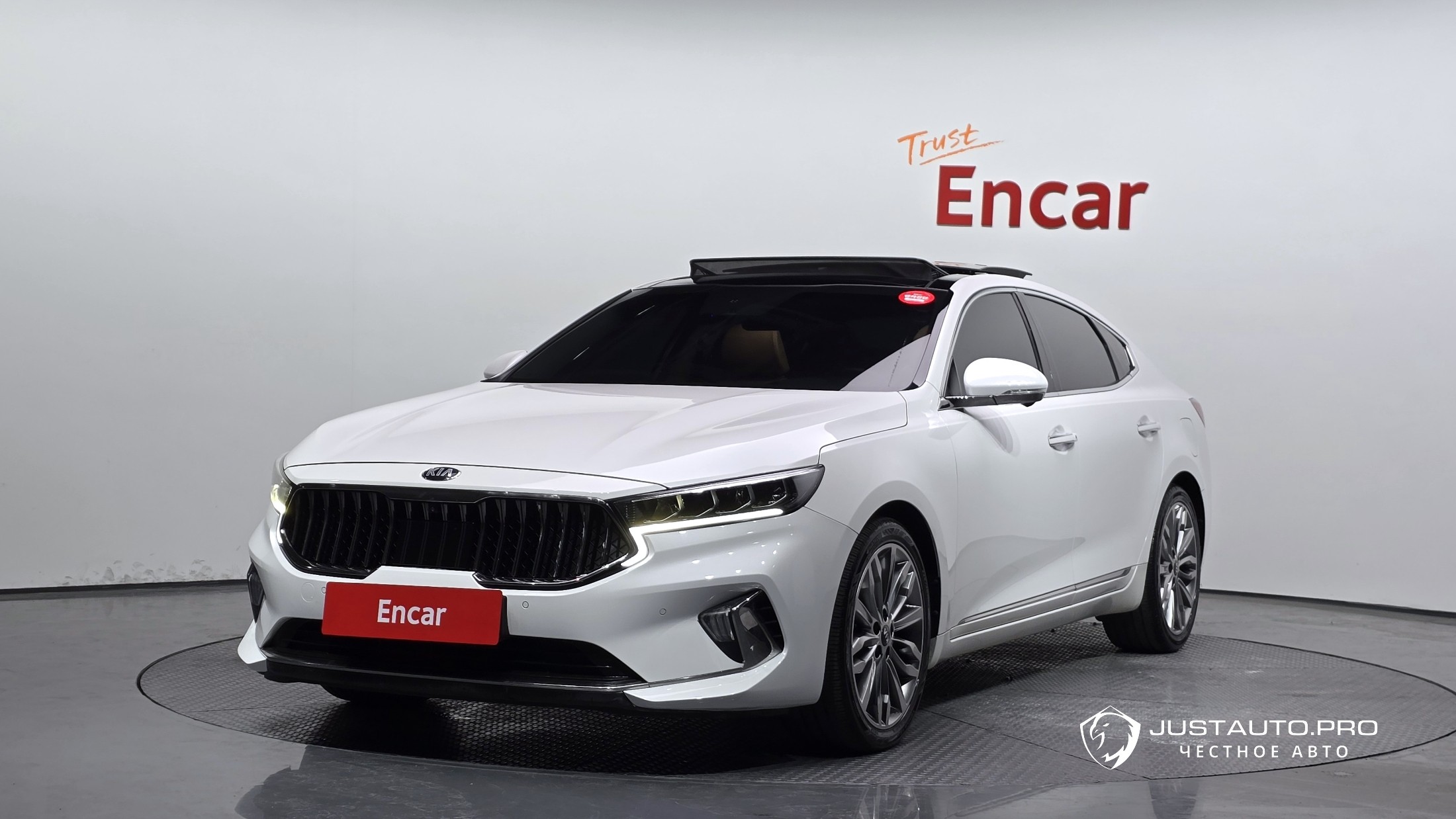 Автомобиль Kia K7