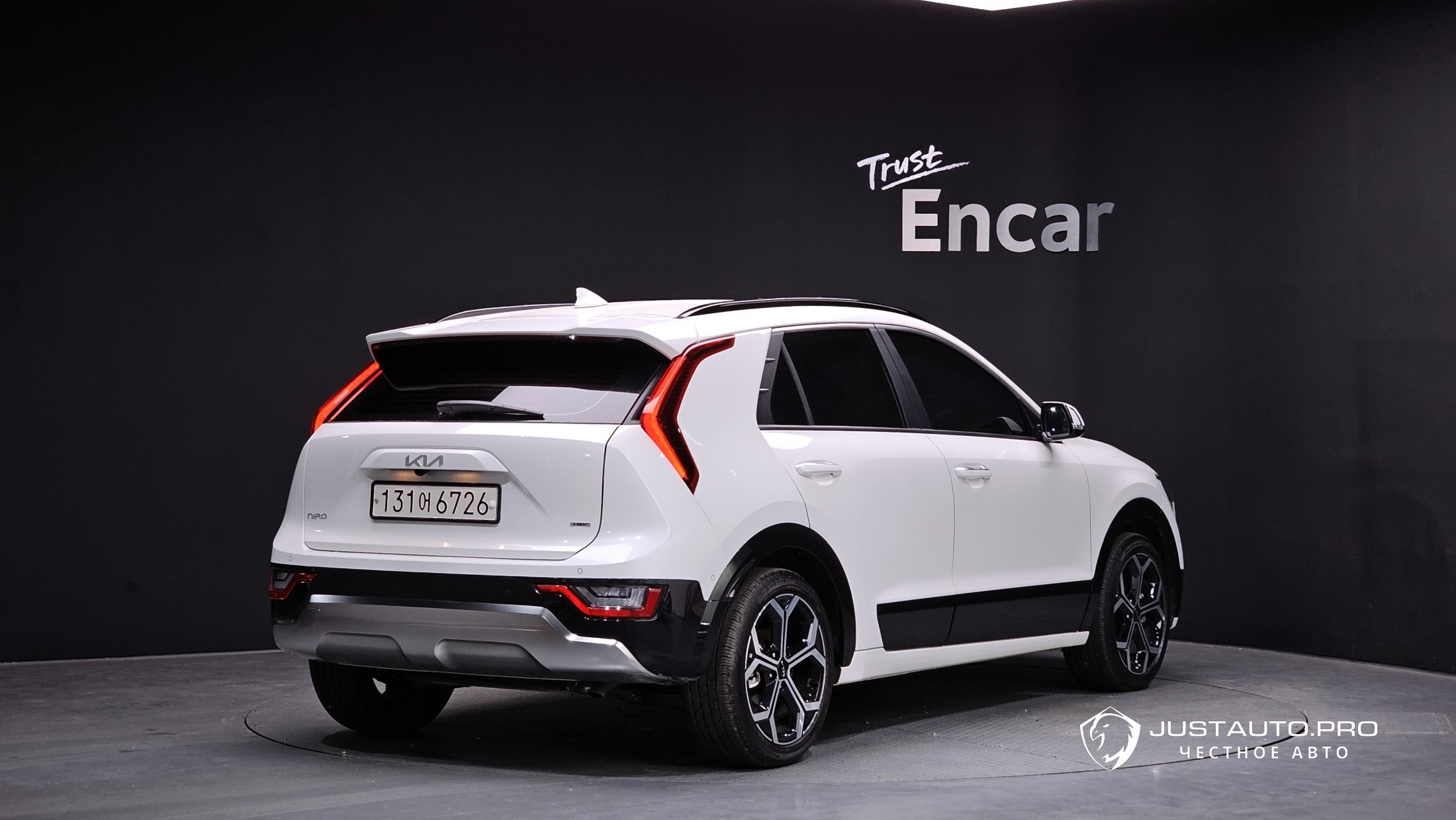 Автомобиль Kia Niro