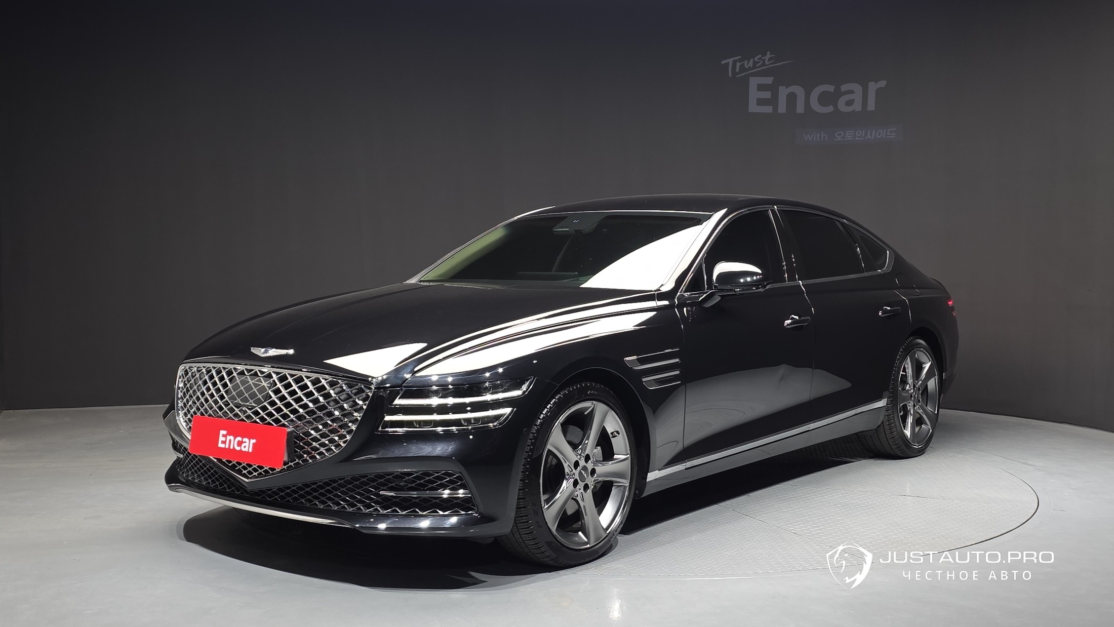 Автомобиль Genesis G80