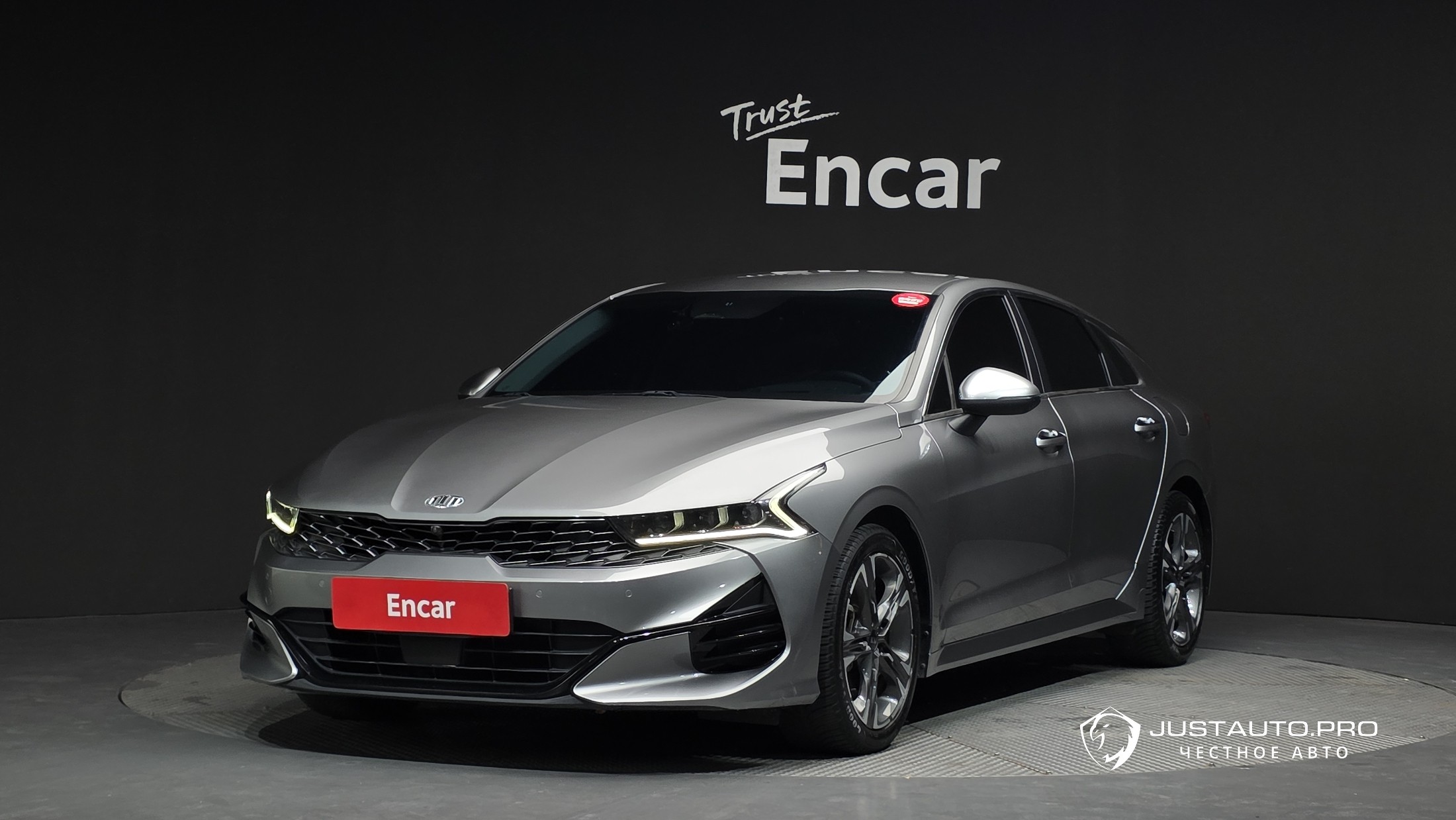 Автомобиль Kia K5