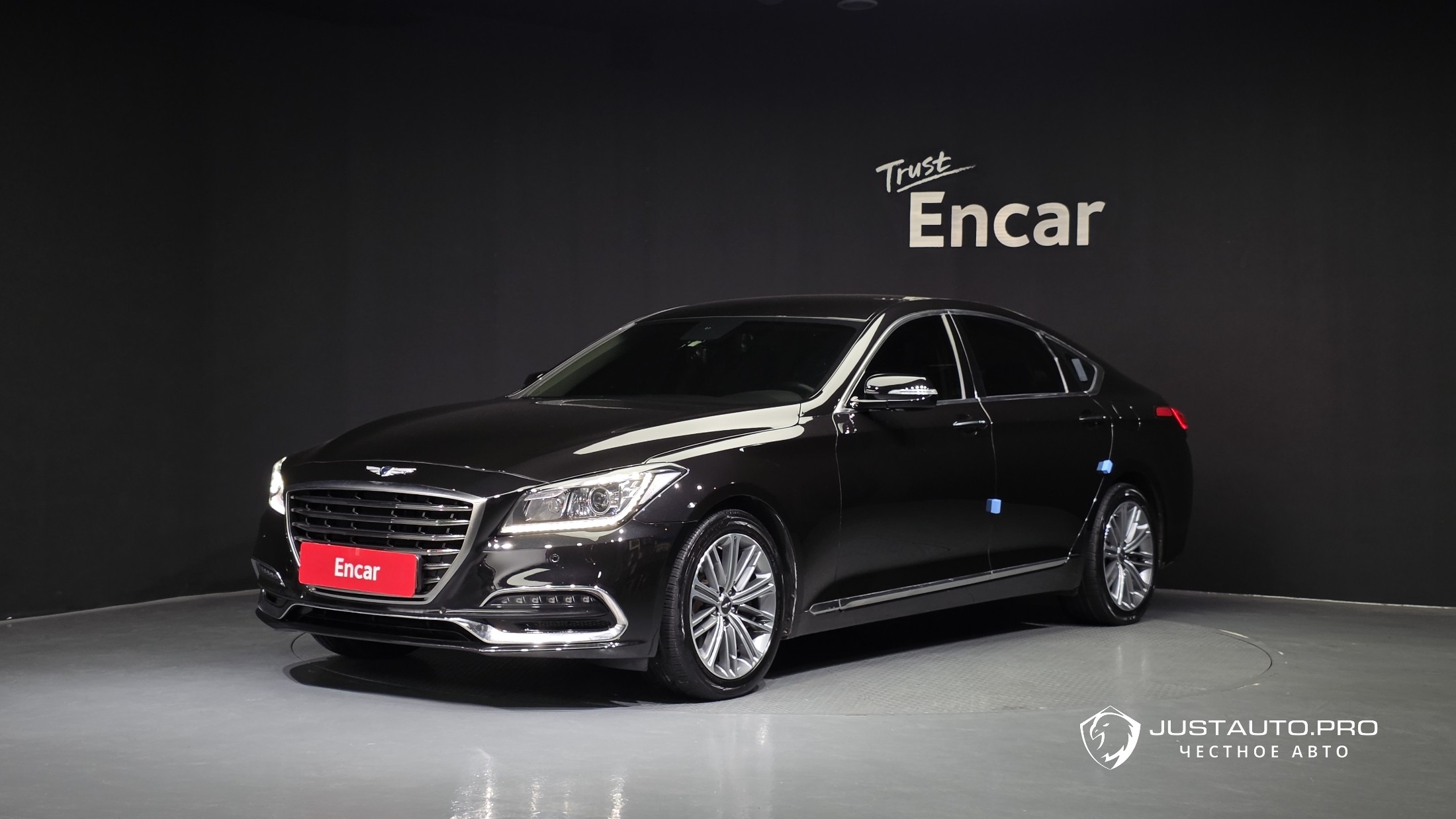 Автомобиль Genesis G80