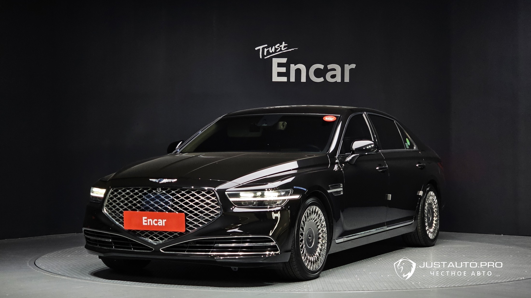 Автомобиль Genesis G90