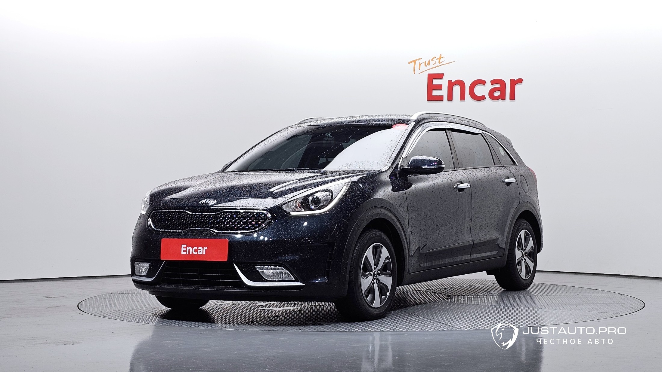 Автомобиль Kia Niro