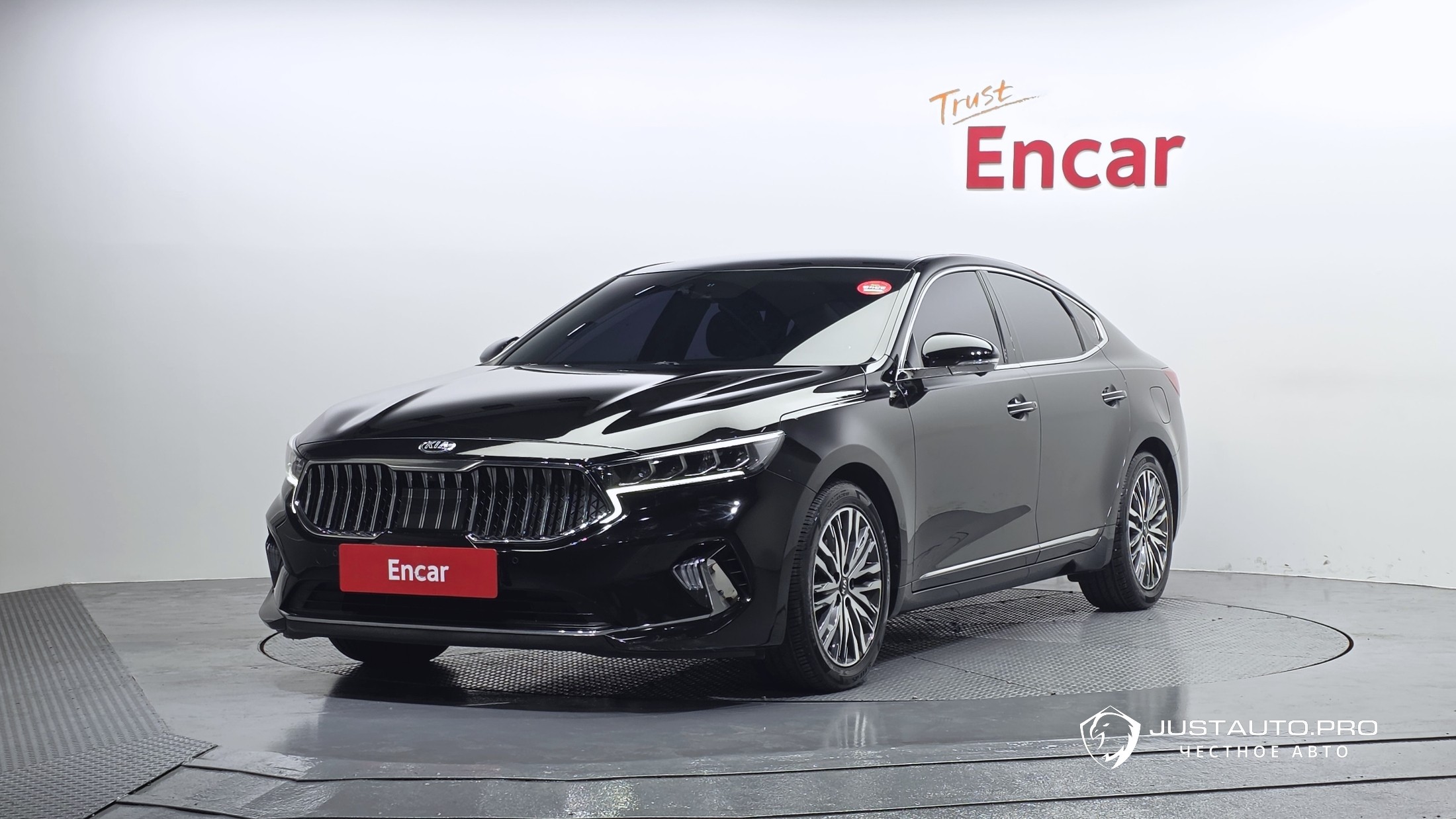 Автомобиль Kia K7