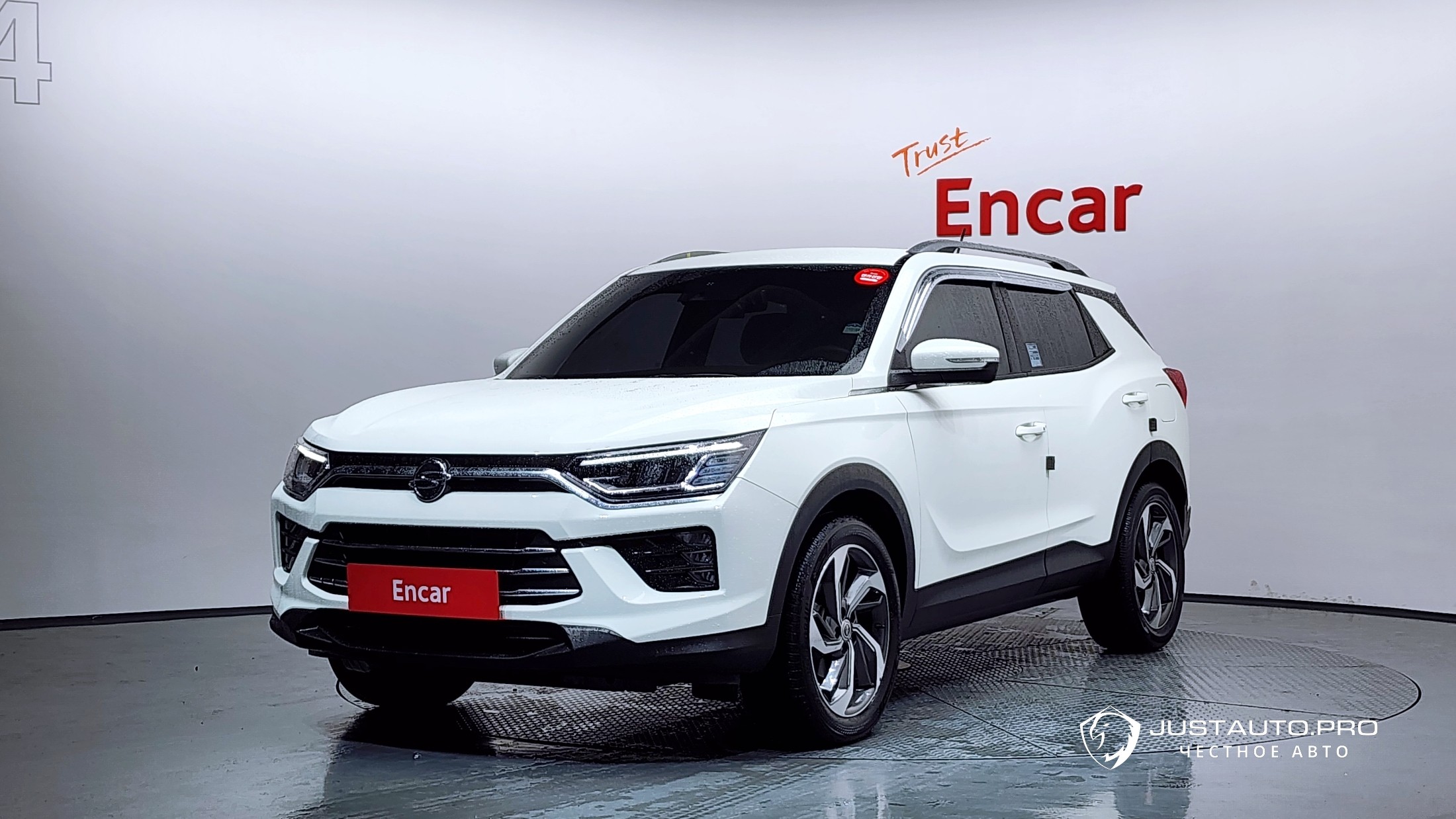 Автомобиль KG_Mobility_Ssangyong KORANDO