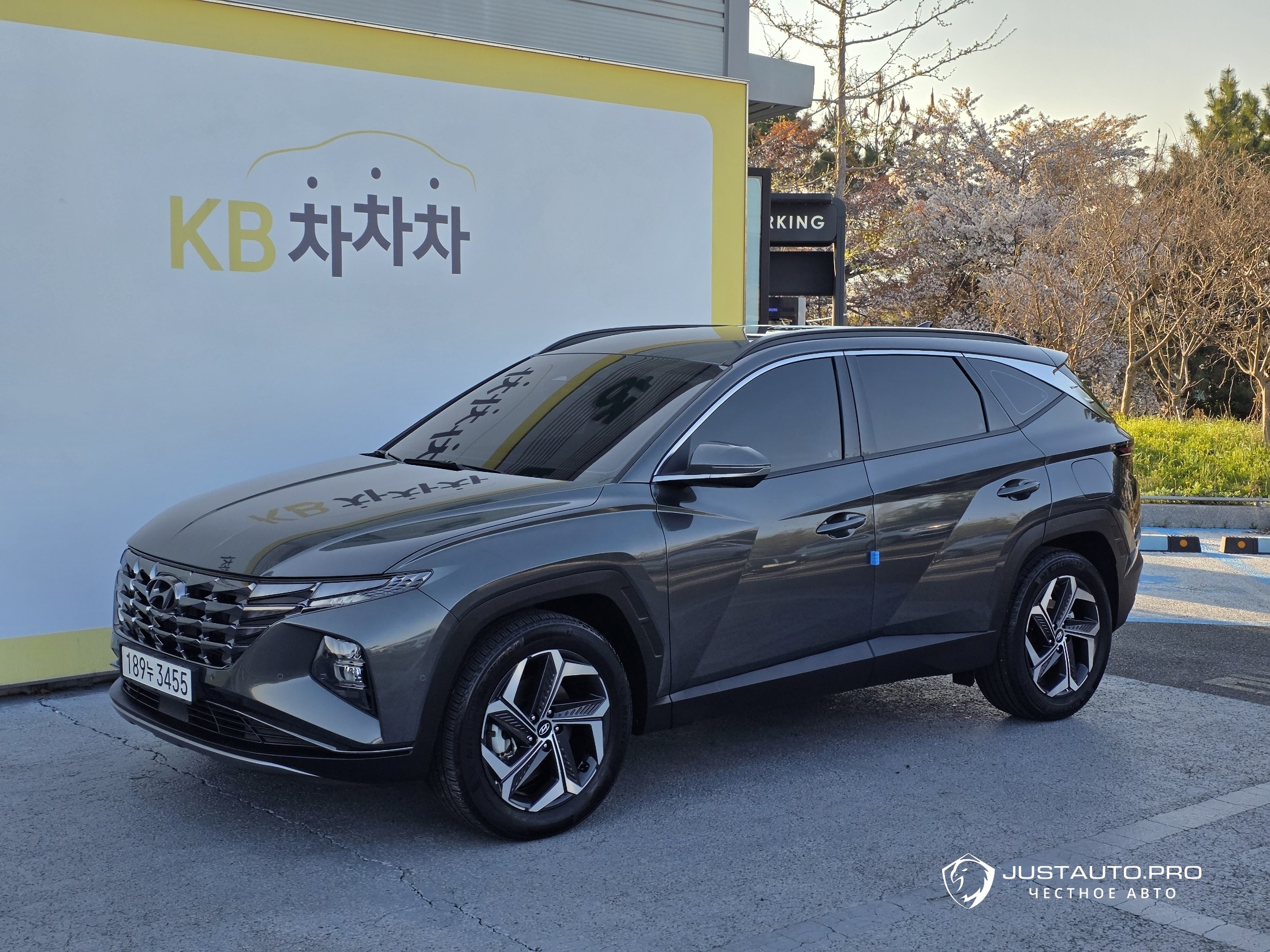 Автомобиль Hyundai Tucson