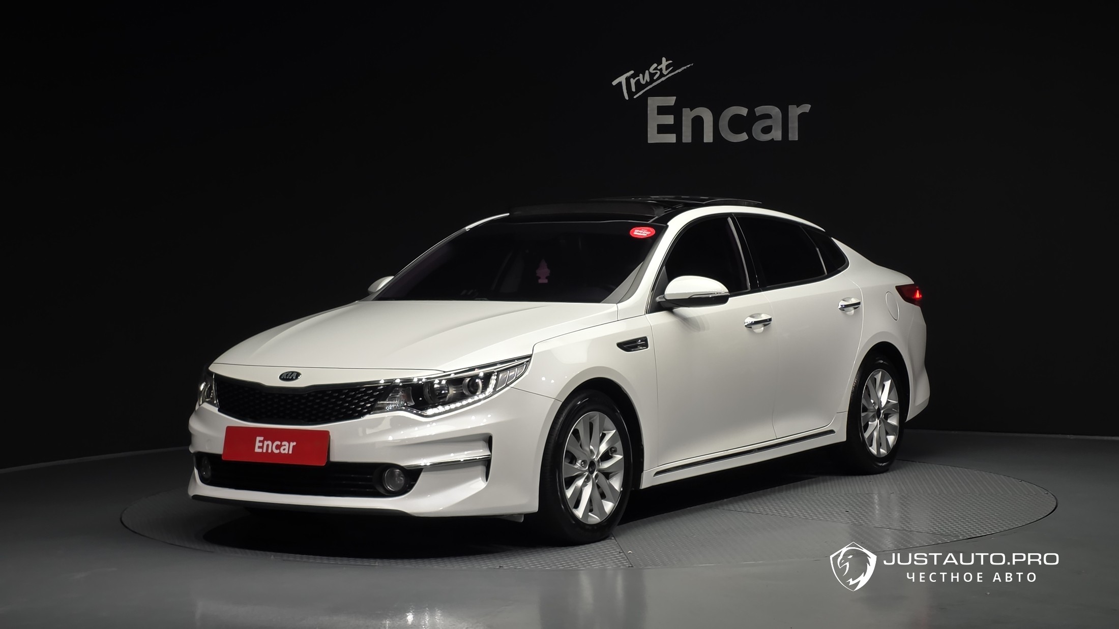 Автомобиль Kia K5