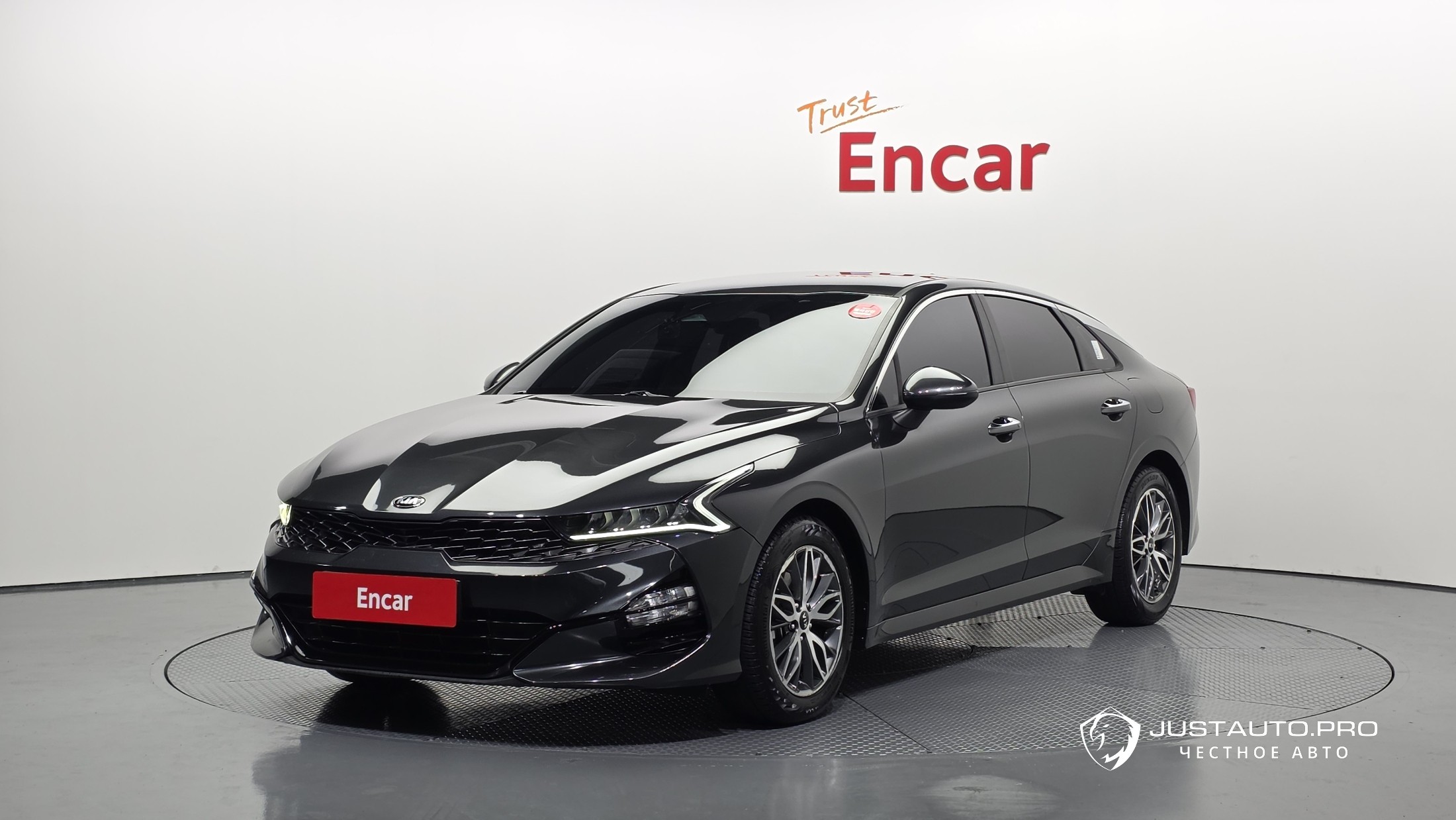 Автомобиль Kia K5