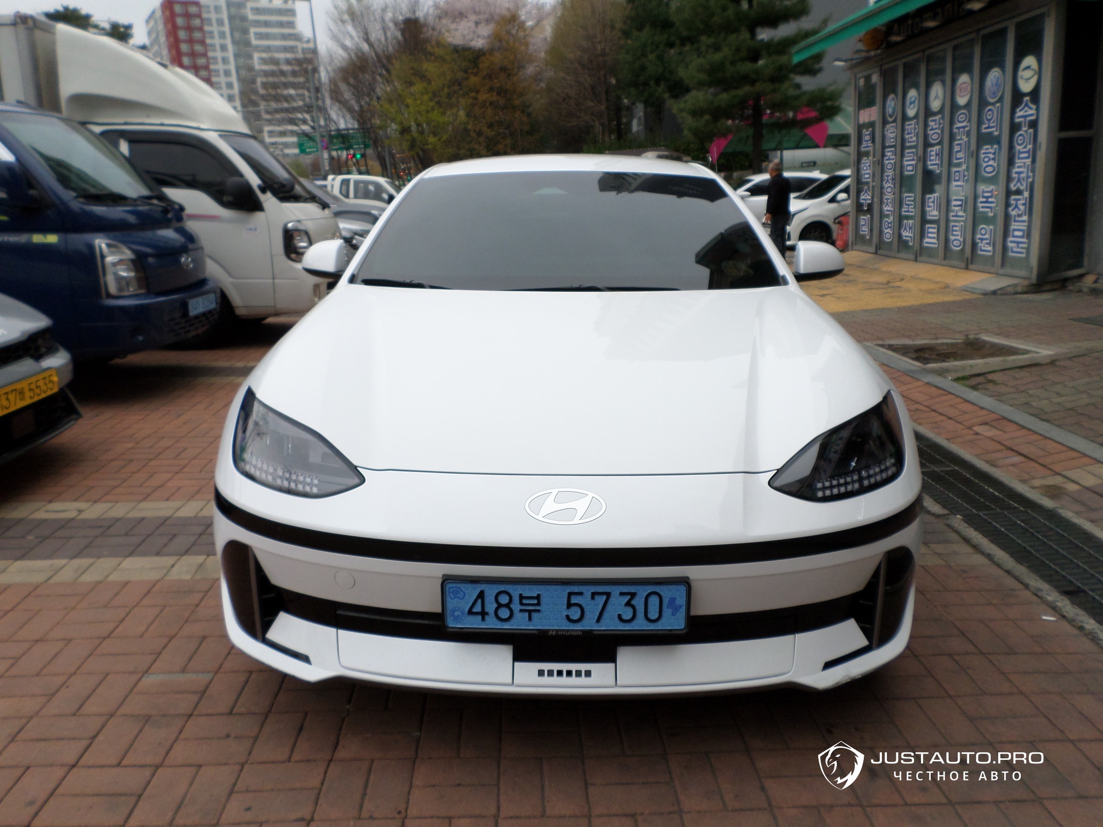 Автомобиль Hyundai Ioniq6