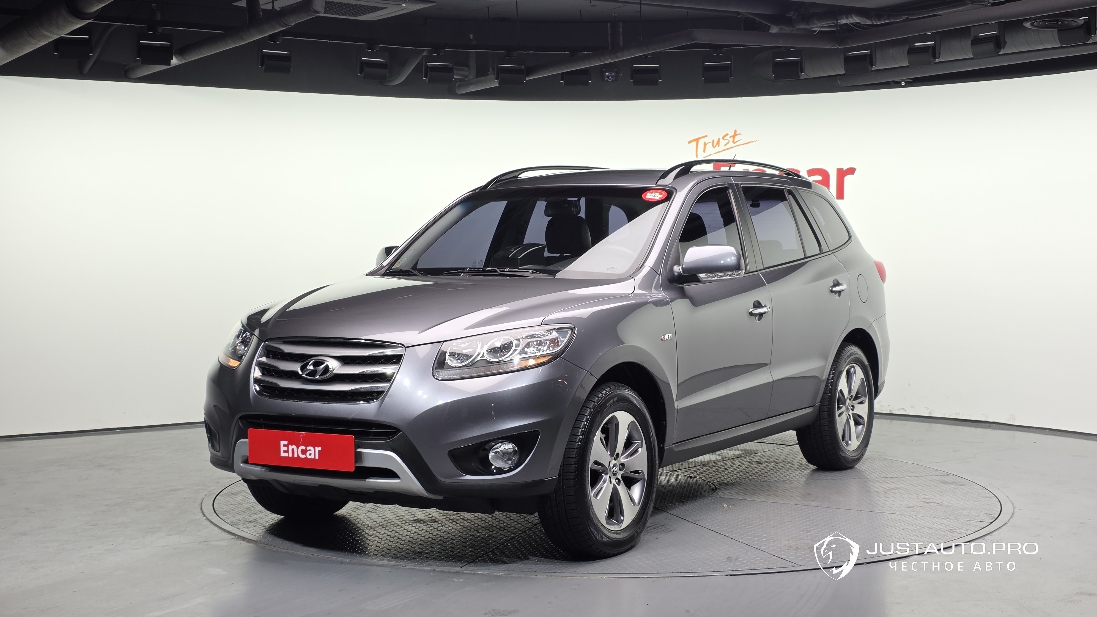 Автомобиль Hyundai Santafe