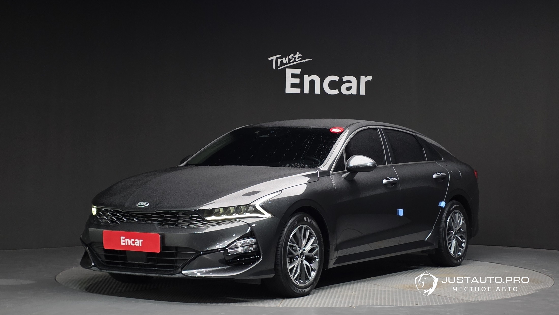 Автомобиль Kia K5