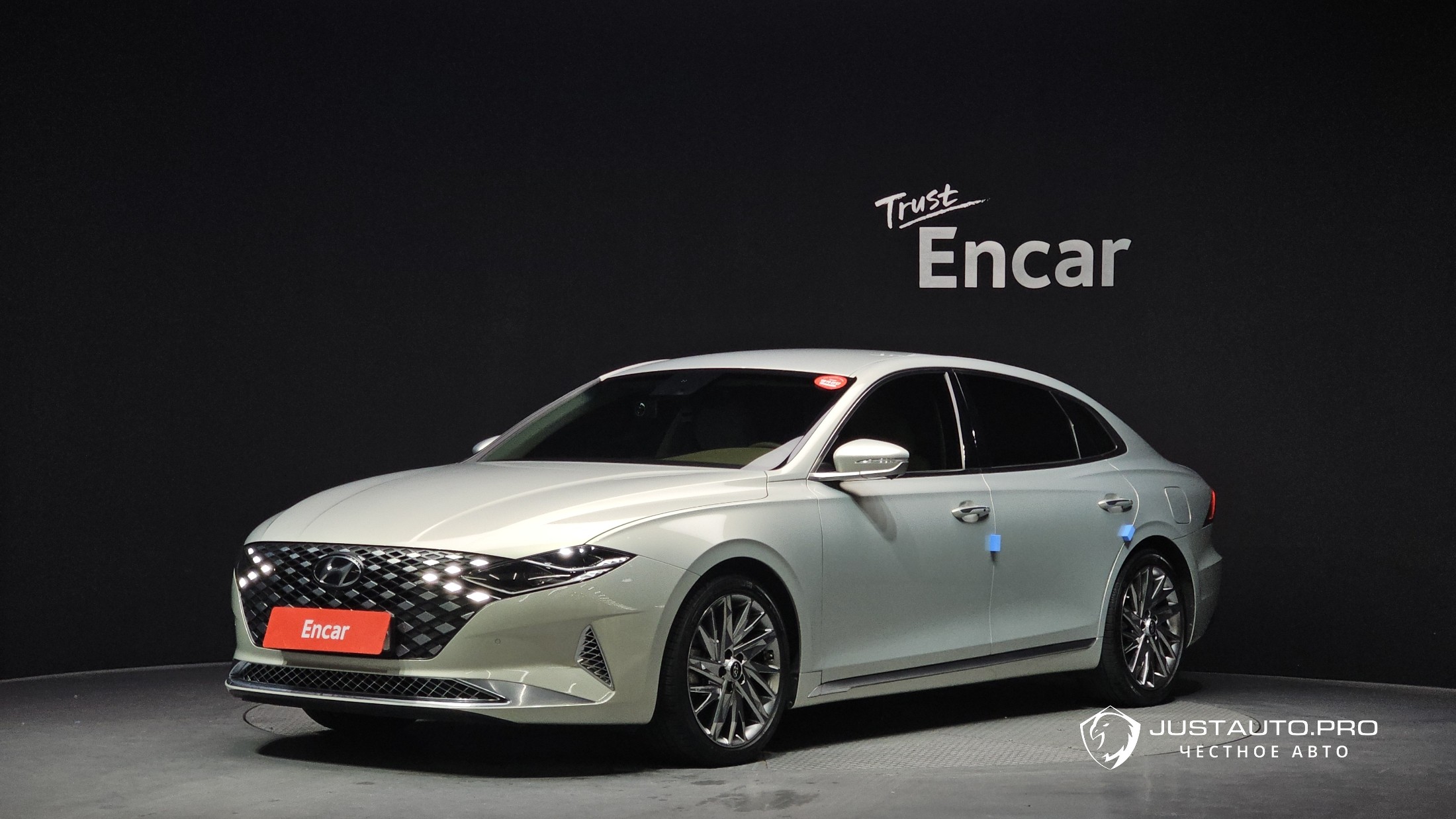 Автомобиль Hyundai Grandeur