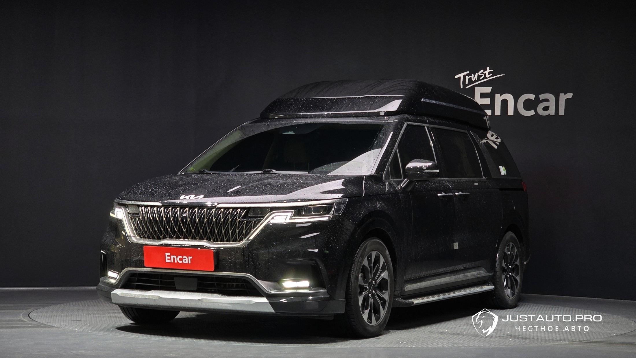 Автомобиль Kia Canival
