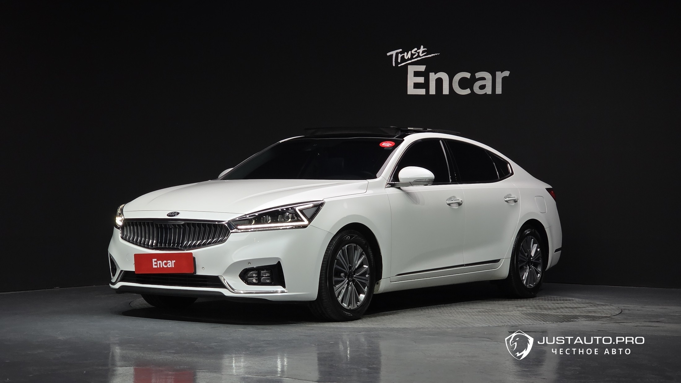 Автомобиль Kia K7