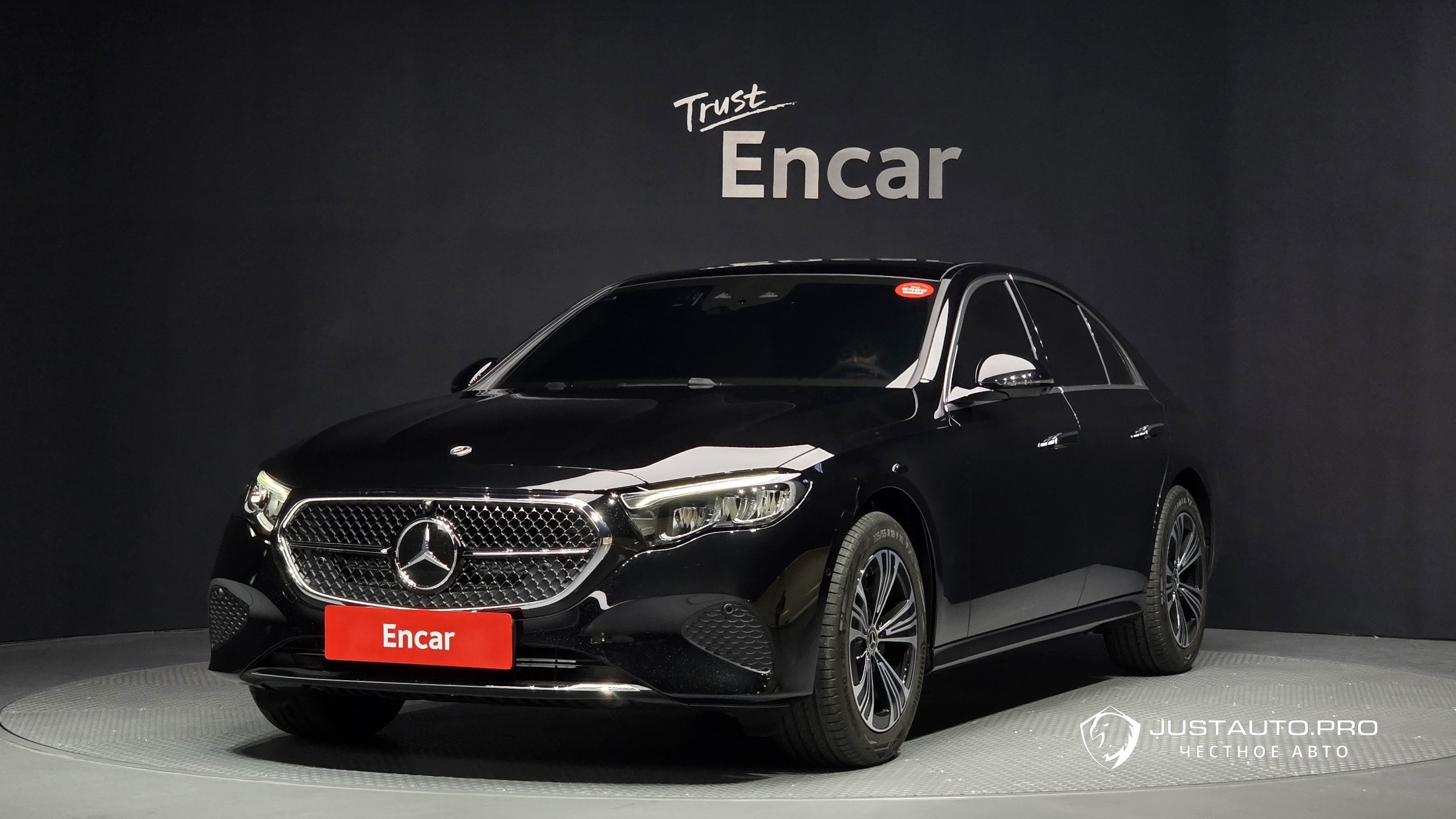 Автомобиль Mercedes-Benz E-Class