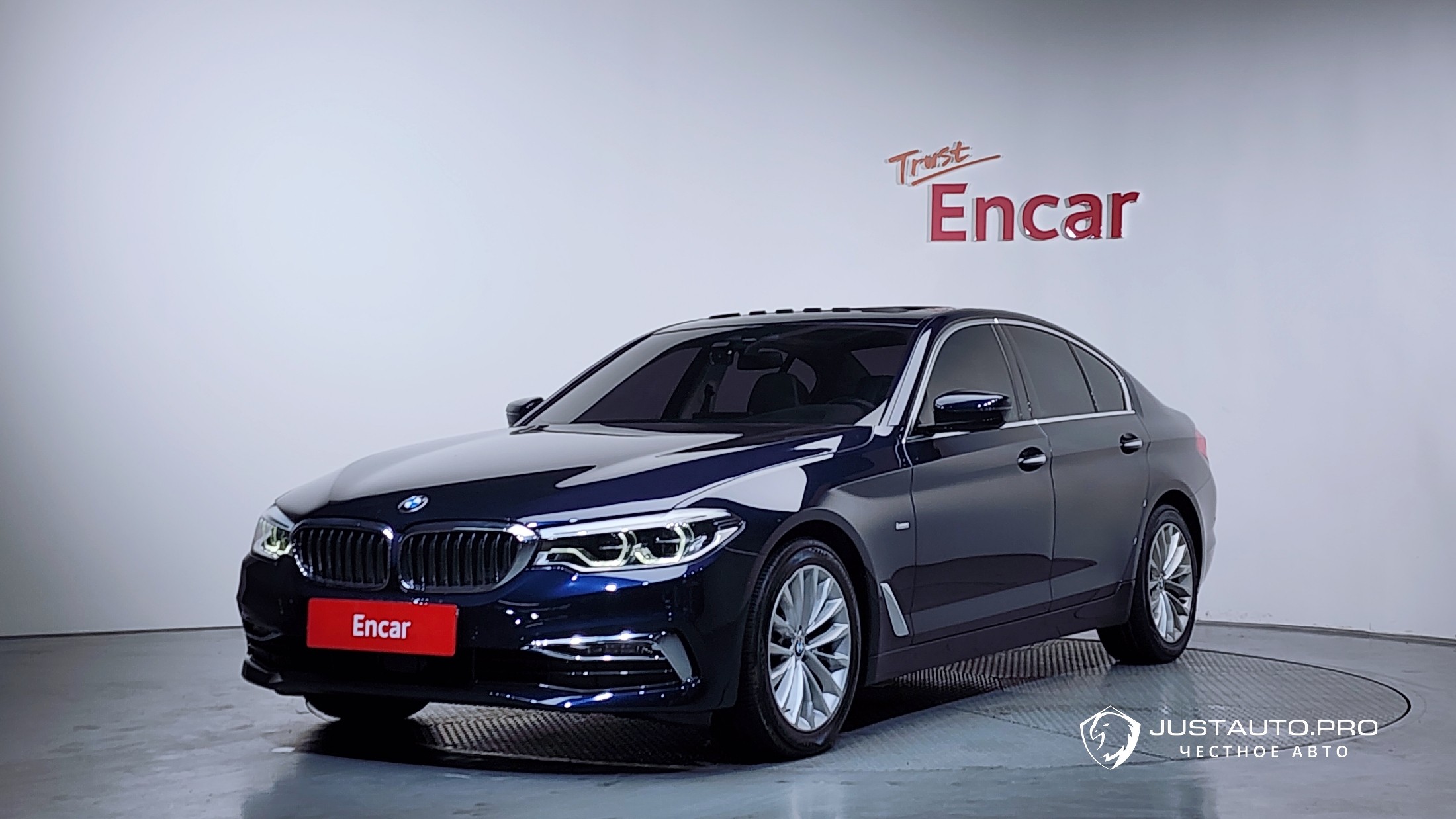 Автомобиль BMW 5-Series