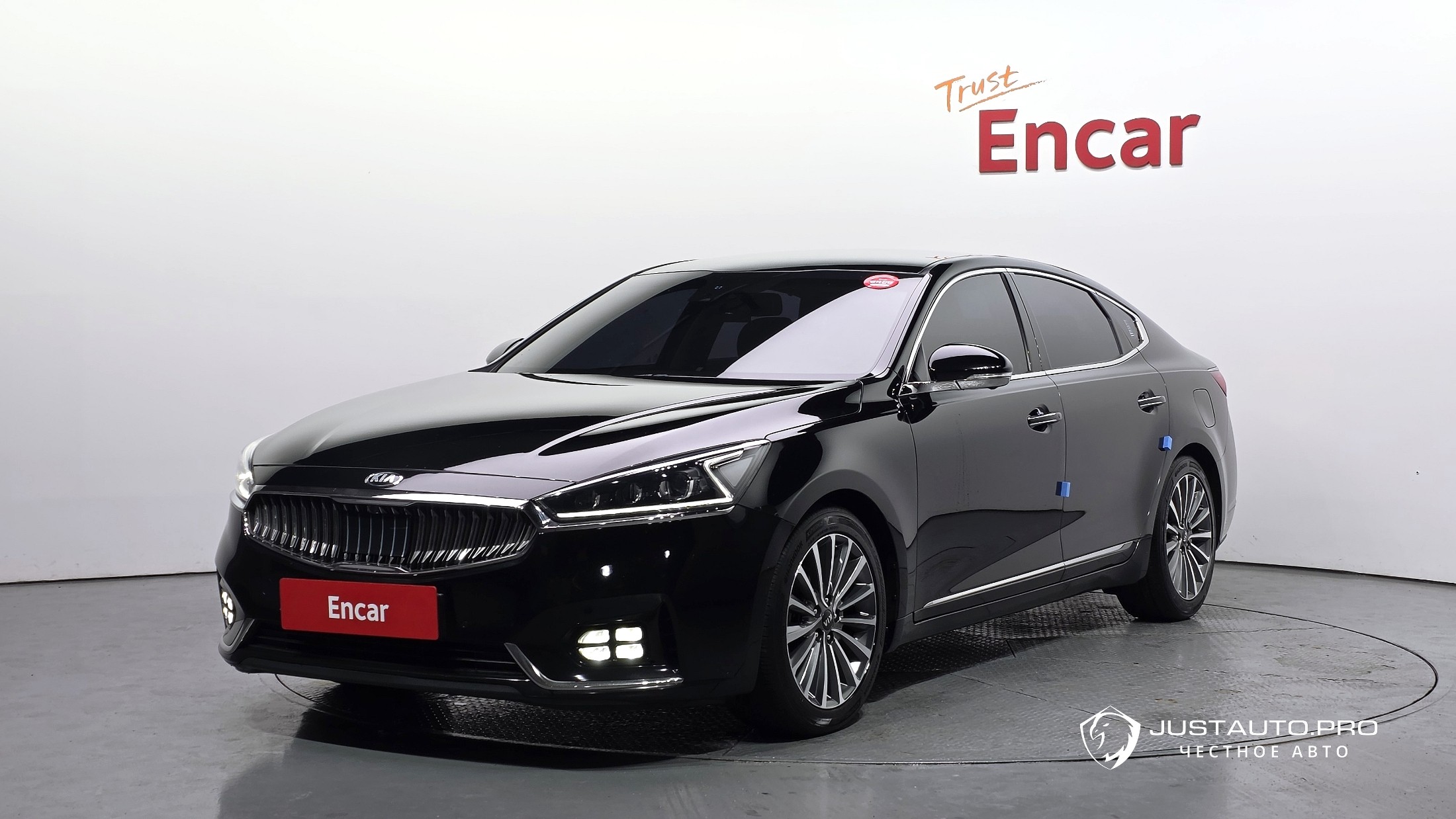 Автомобиль Kia K7