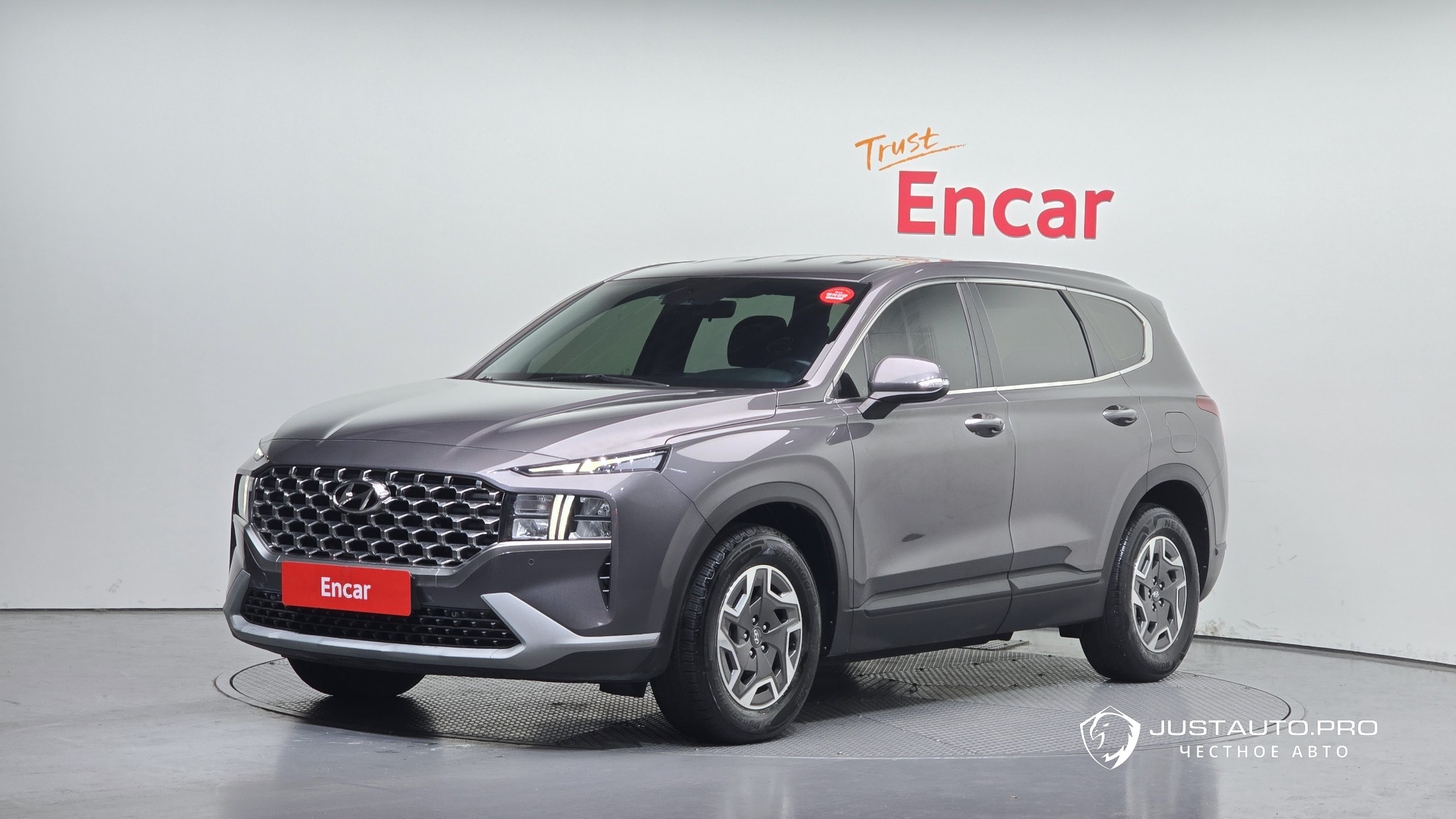 Автомобиль Hyundai Santafe