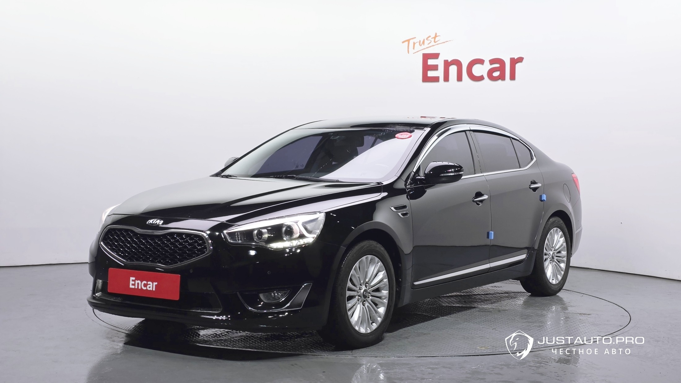 Автомобиль Kia K7