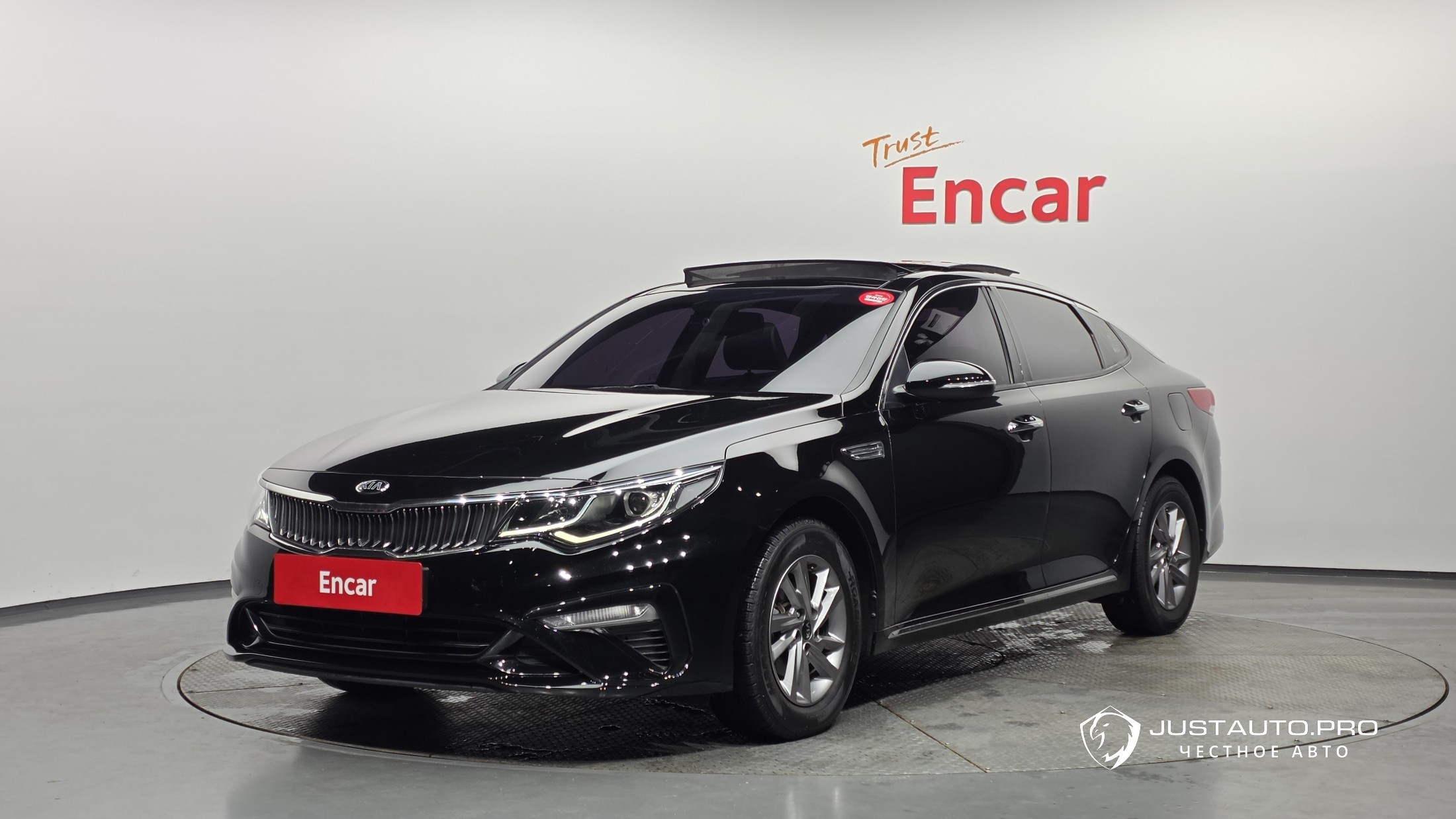 Автомобиль Kia K5