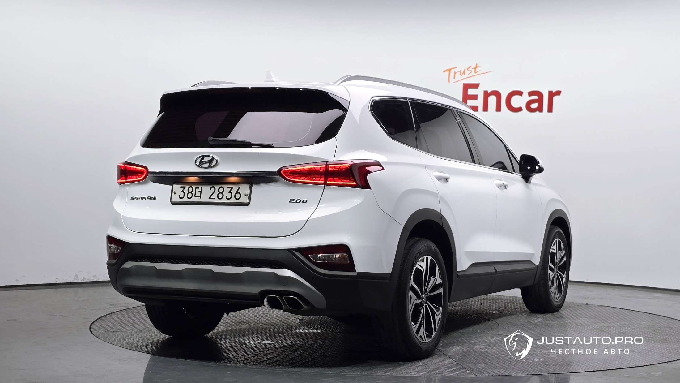 Автомобиль Hyundai Santafe