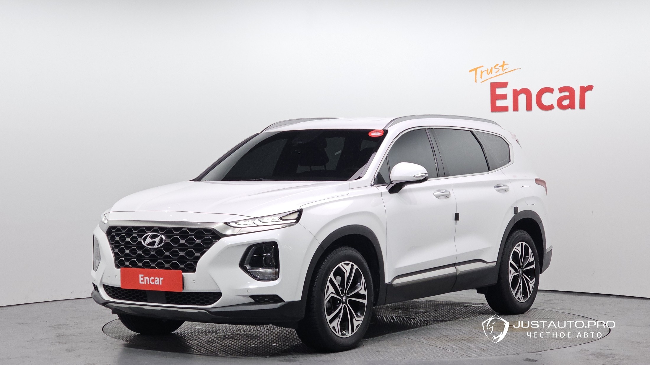 Автомобиль Hyundai Santafe