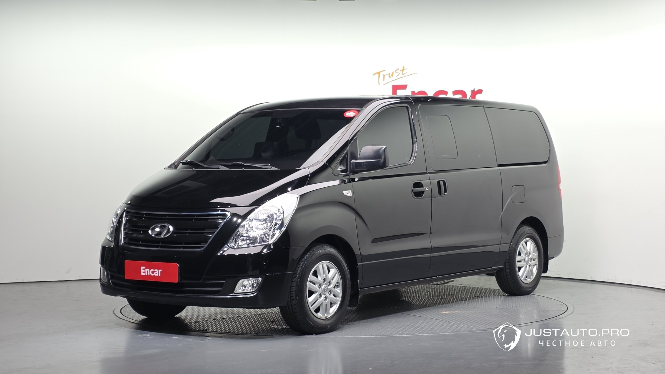 Автомобиль Hyundai Starex