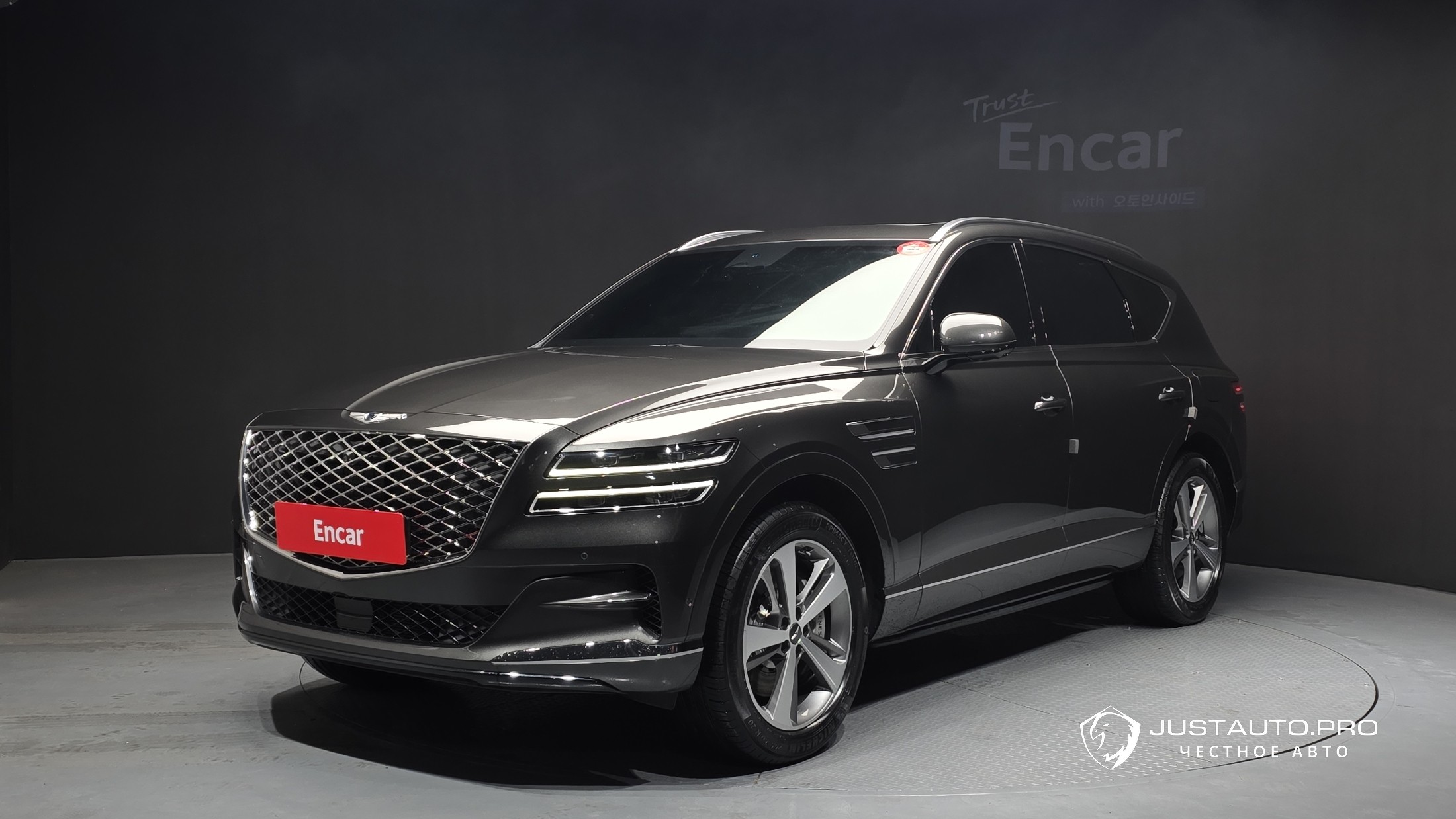 Автомобиль Genesis GV80