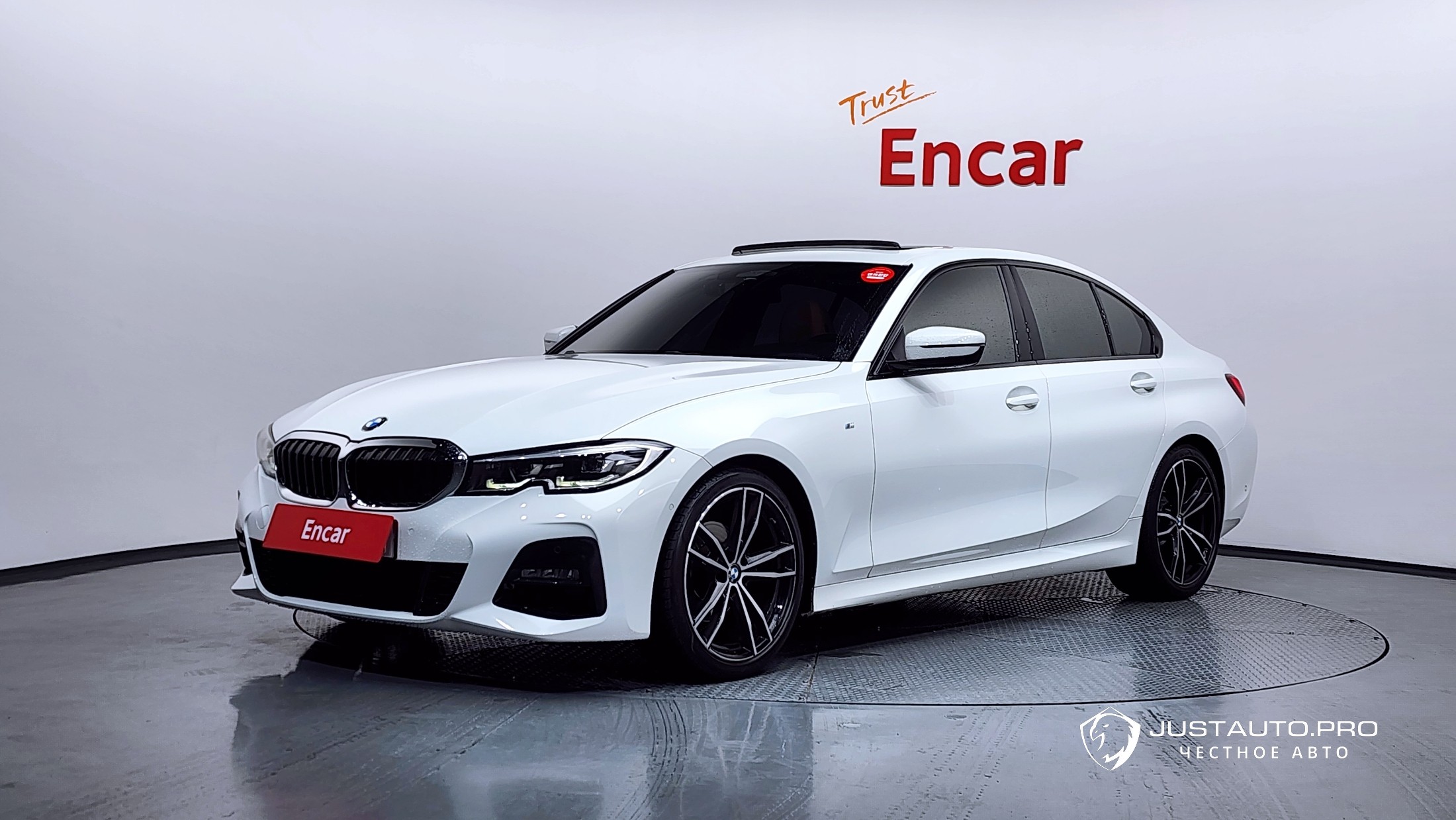 Автомобиль BMW 3-Series