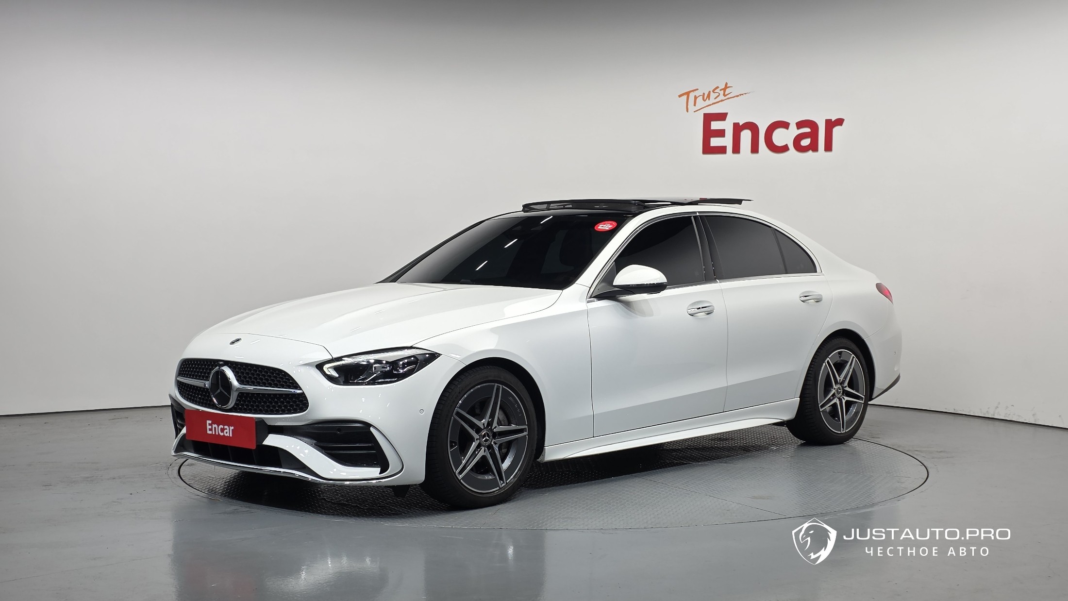 Автомобиль Mercedes-Benz C-Class