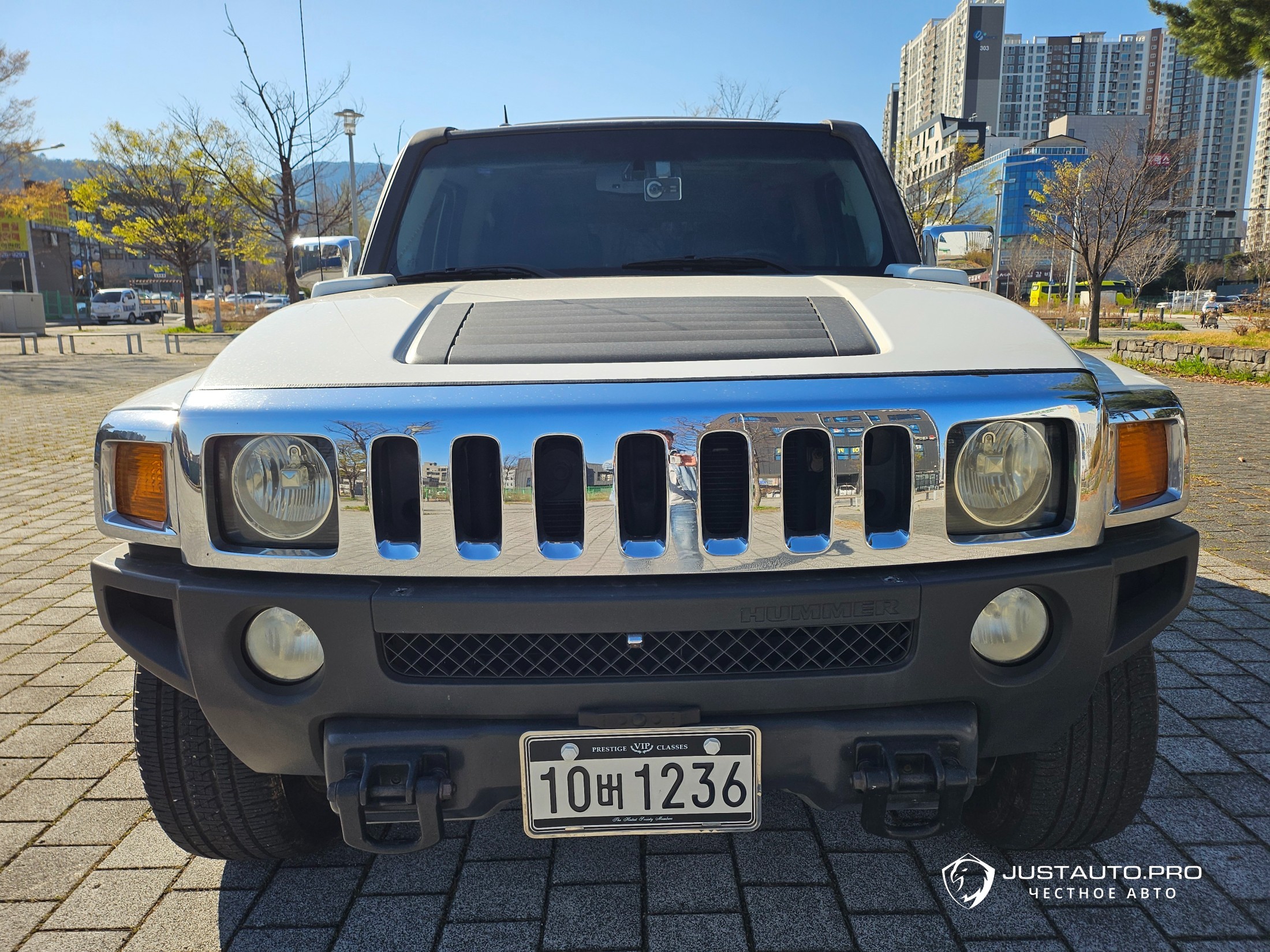 Автомобиль Hummer H3