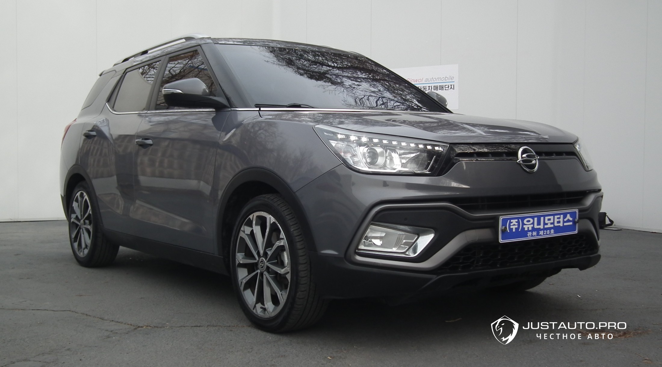 Автомобиль KG_Mobility_Ssangyong TIBOLI