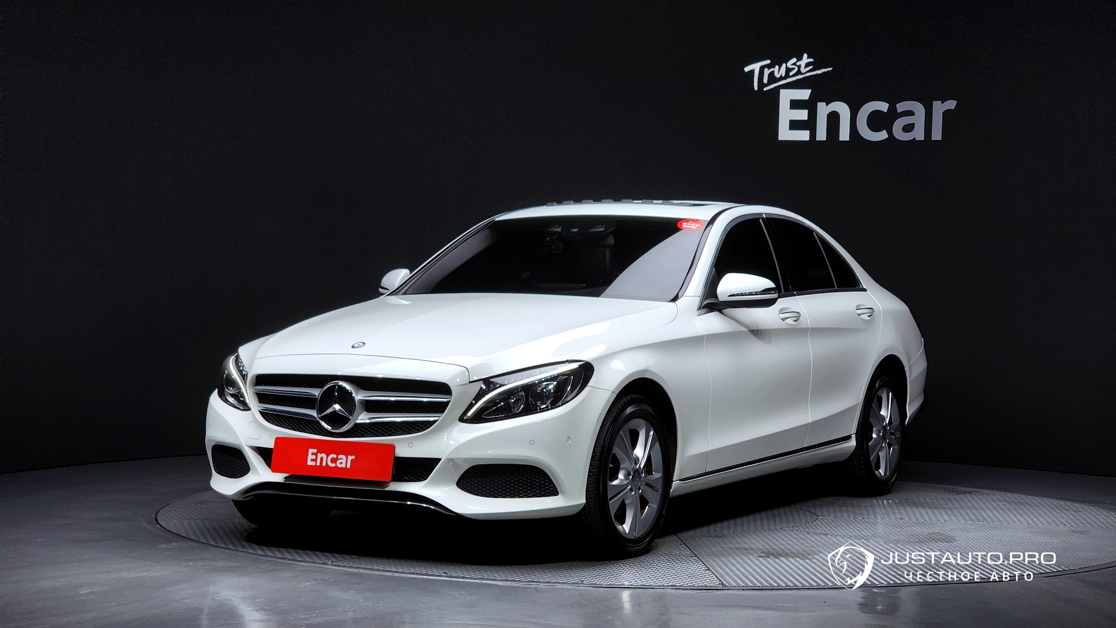 Автомобиль Mercedes-Benz C-Class