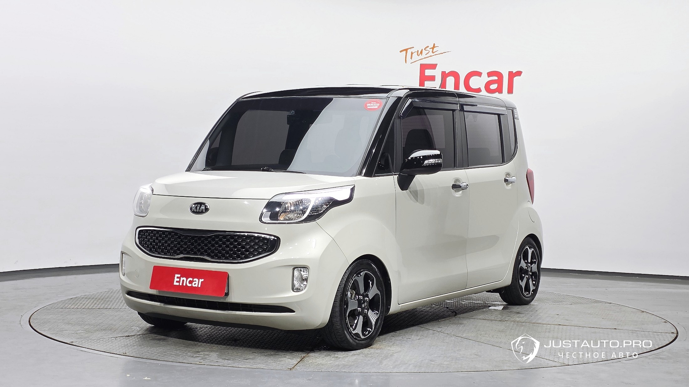 Автомобиль Kia RAY