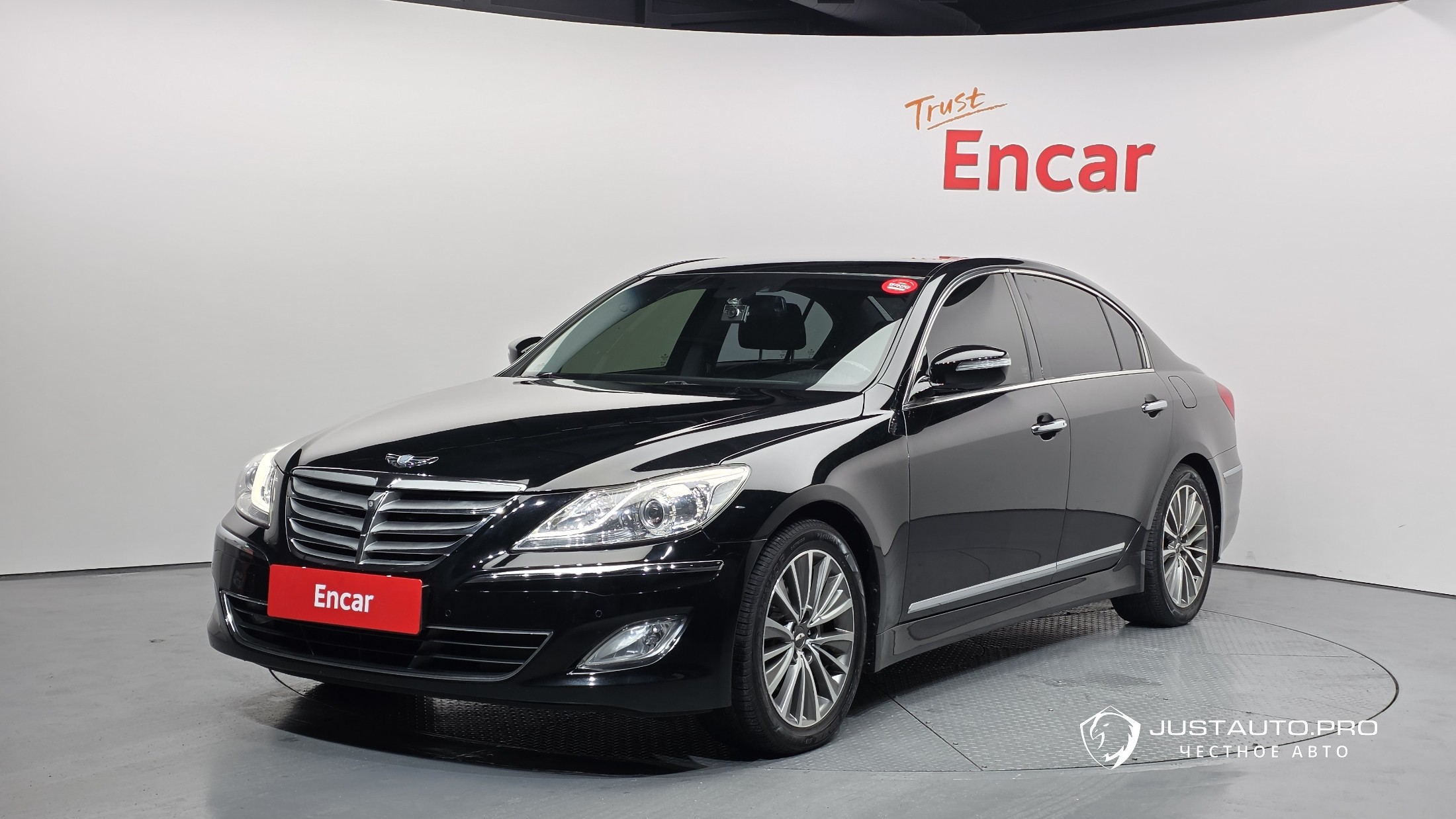 Автомобиль Hyundai Genesis