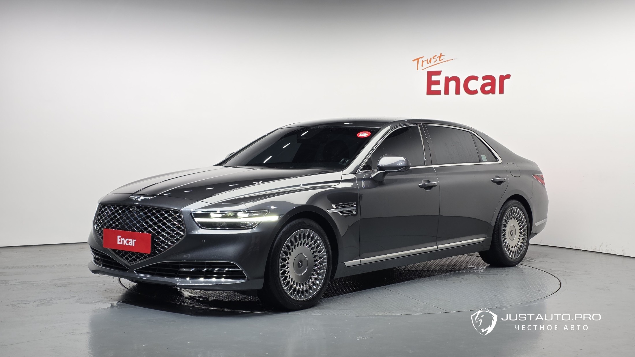 Автомобиль Genesis G90