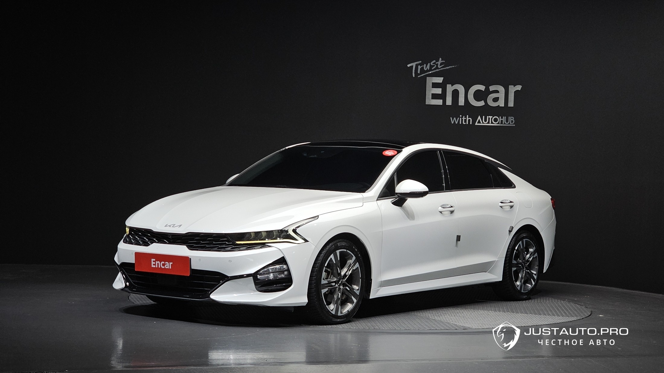 Автомобиль Kia K5