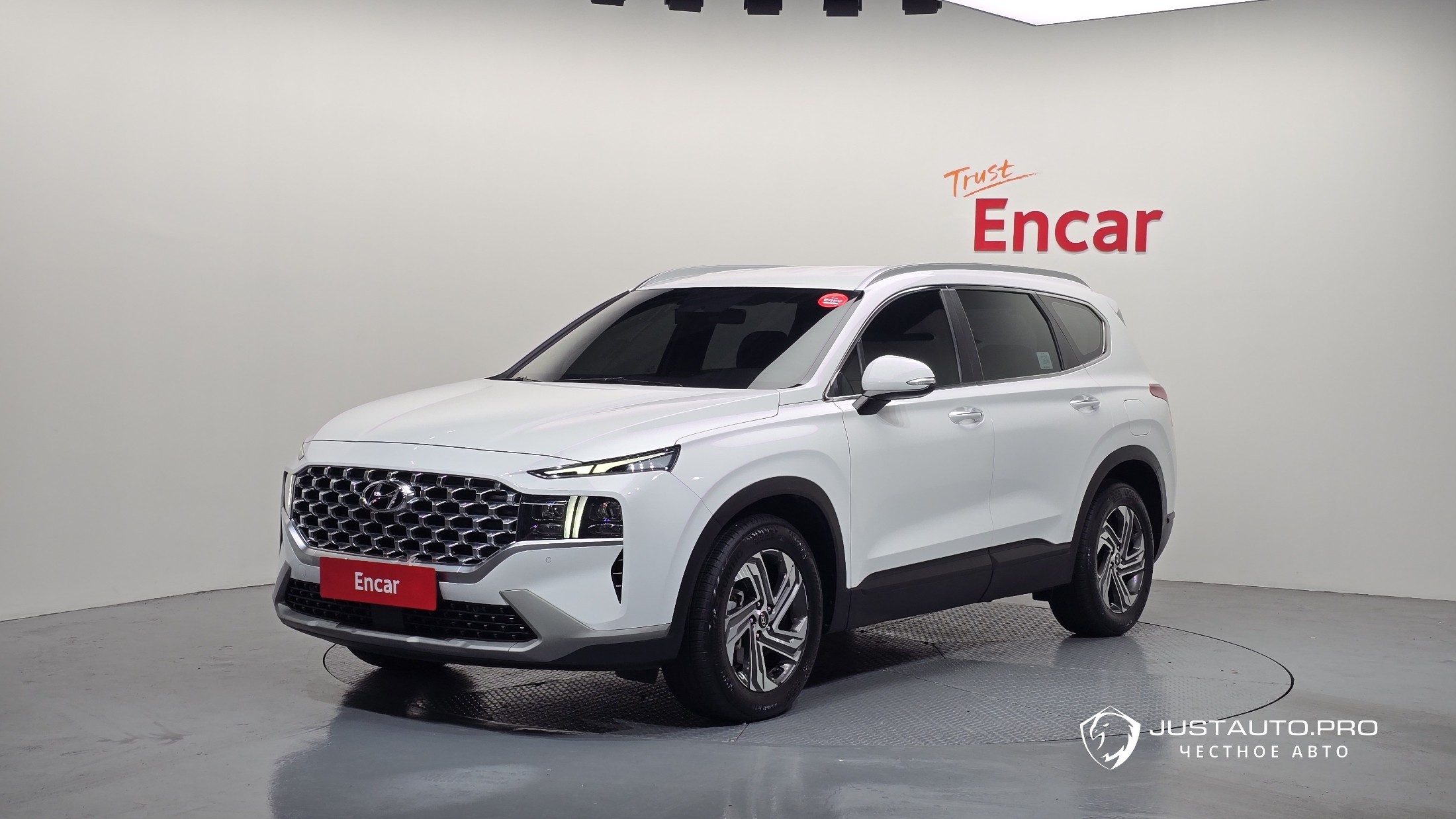 Автомобиль Hyundai Santafe