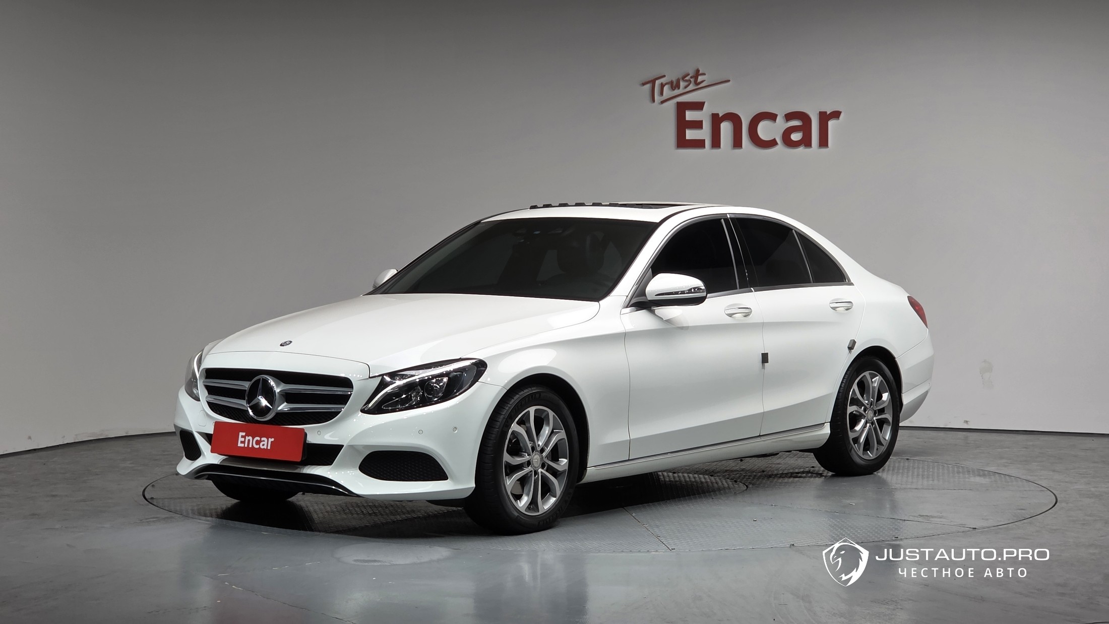 Автомобиль Mercedes-Benz C-Class
