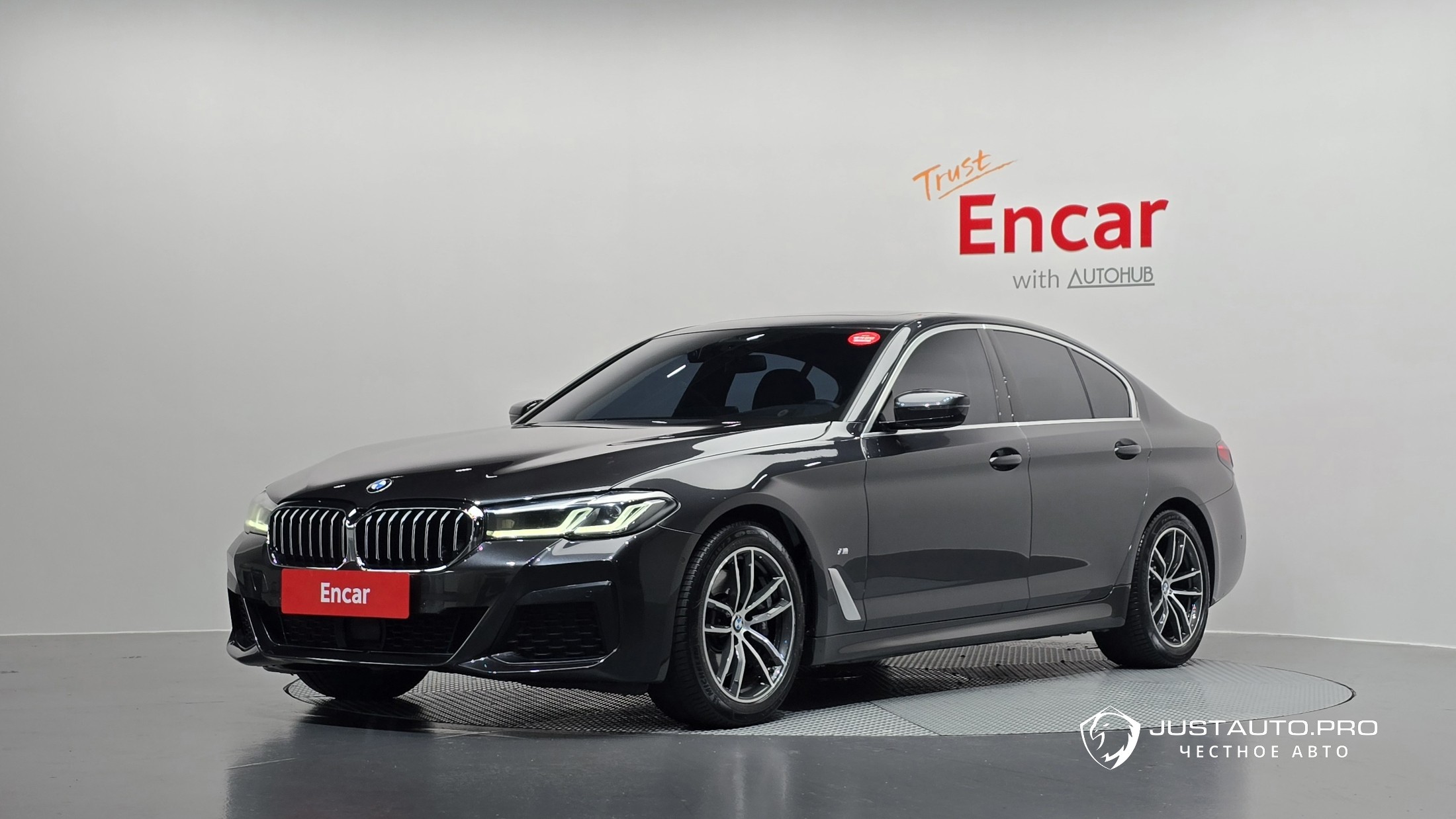 Автомобиль BMW 5-Series
