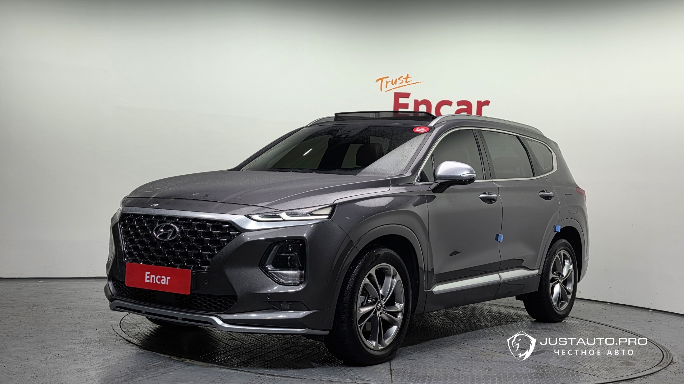 Автомобиль Hyundai Santafe
