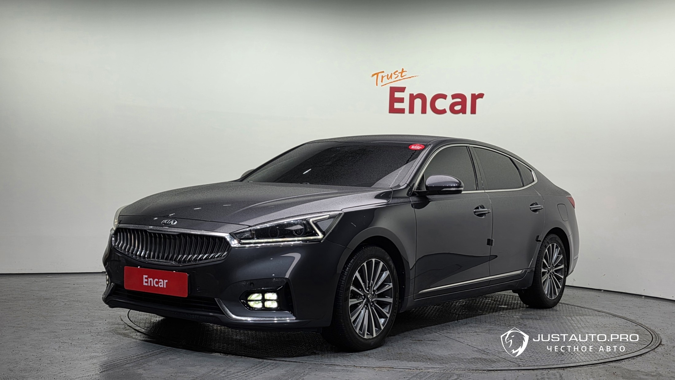 Автомобиль Kia K7